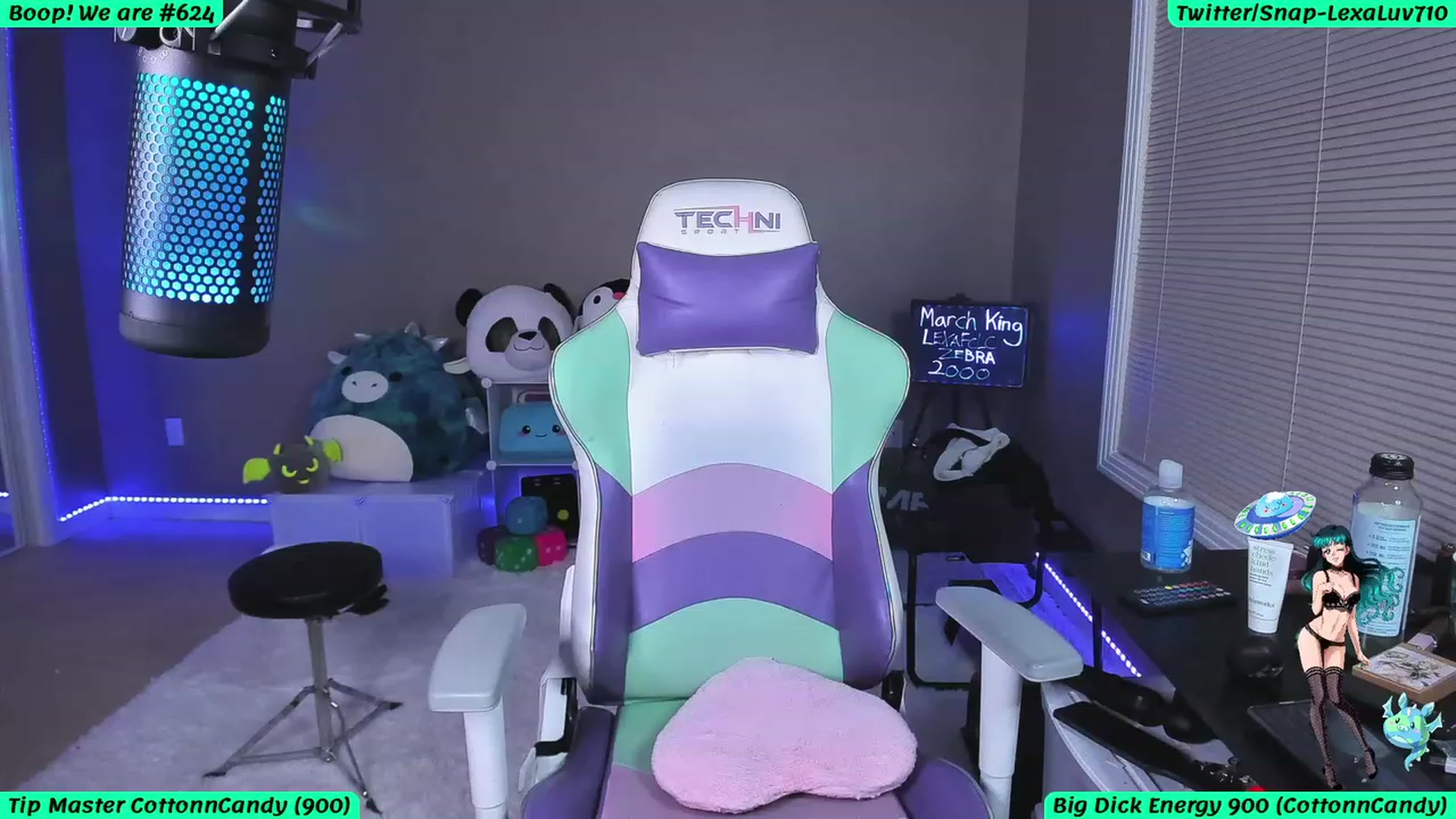 Gallery image thumbnail from LexaLuv's myfreecams stream on, 03/13/2023, 02:51 image 5 of 20