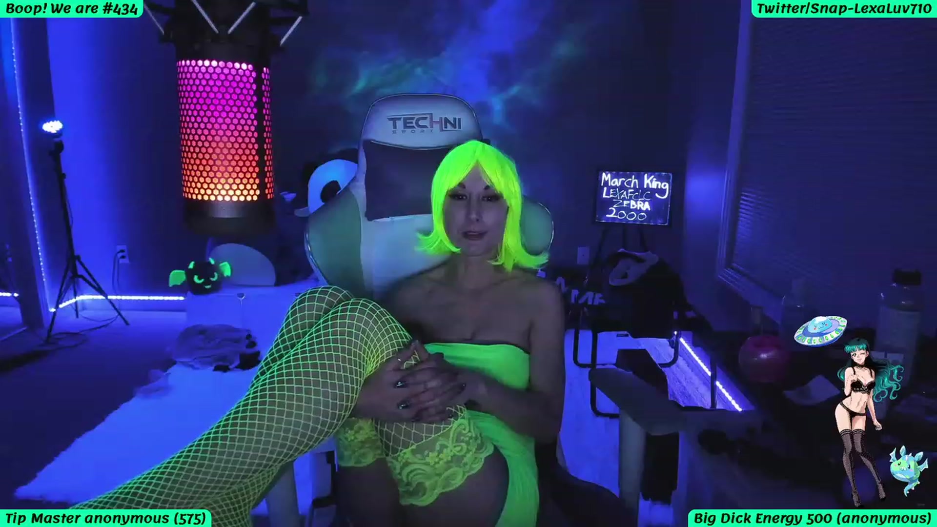 Gallery image thumbnail from LexaLuv's myfreecams stream on, 03/16/2023, 06:07 image 16 of 20