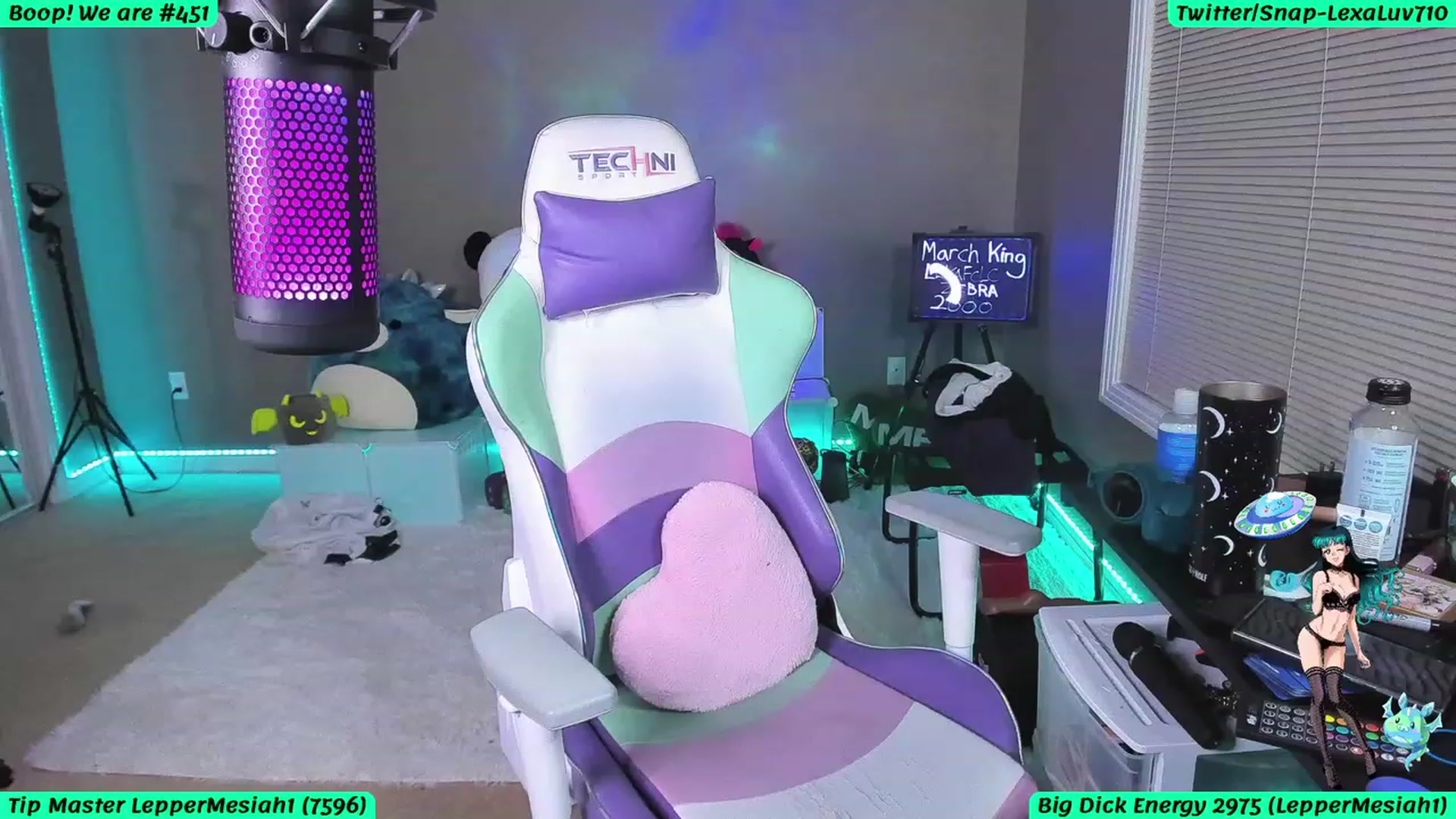 Gallery image thumbnail from LexaLuv's myfreecams stream on, 03/23/2023, 05:59 image 4 of 20