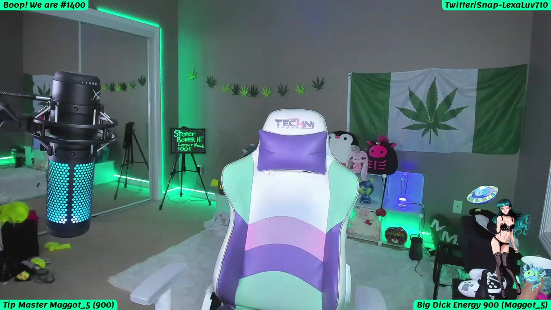 Gallery image thumbnail from LexaLuv's myfreecams stream on, 04/08/2023, 06:03 image 2 of 20