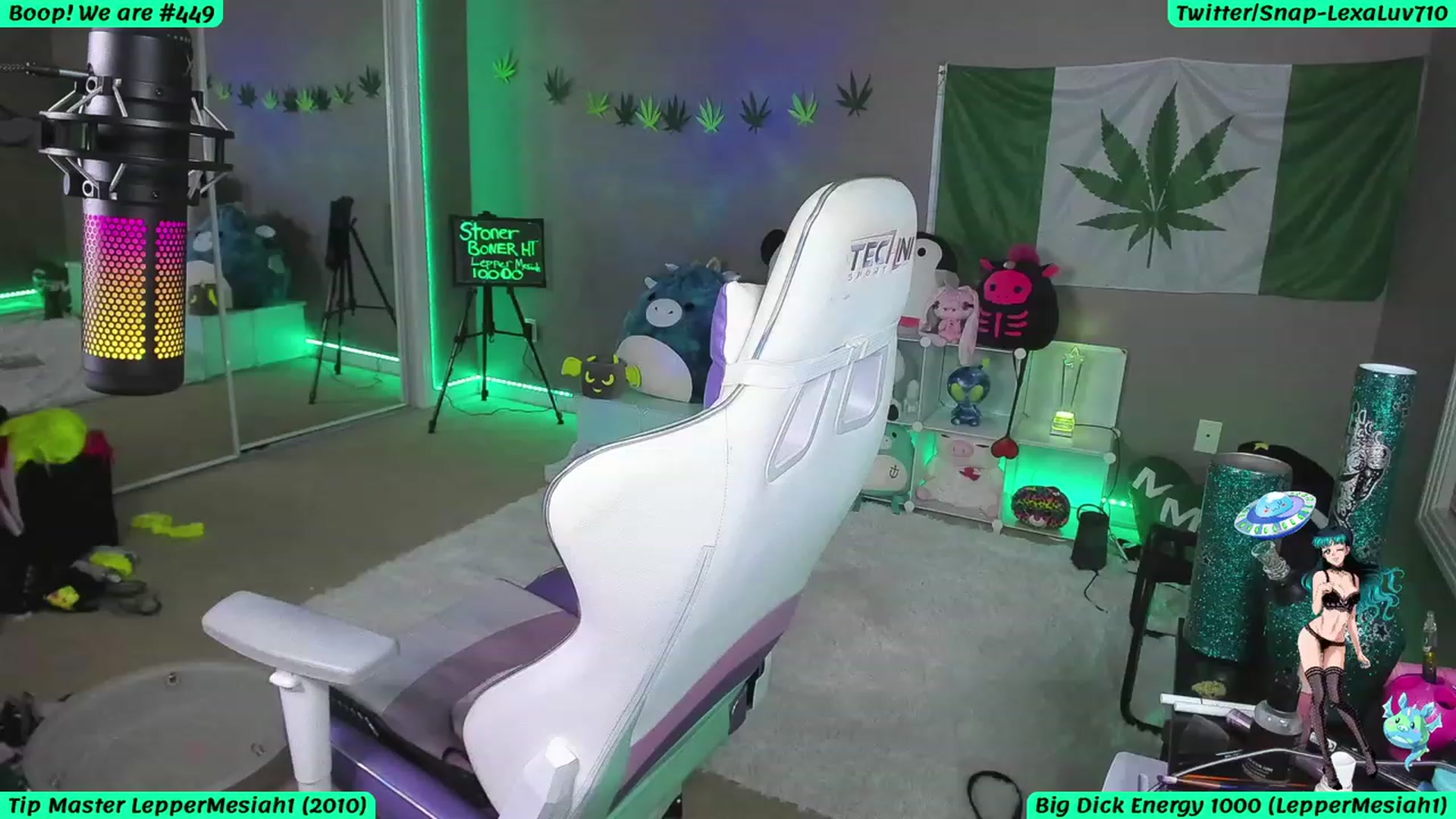 Gallery image thumbnail from LexaLuv's myfreecams stream on, 04/14/2023, 05:11 image 4 of 20