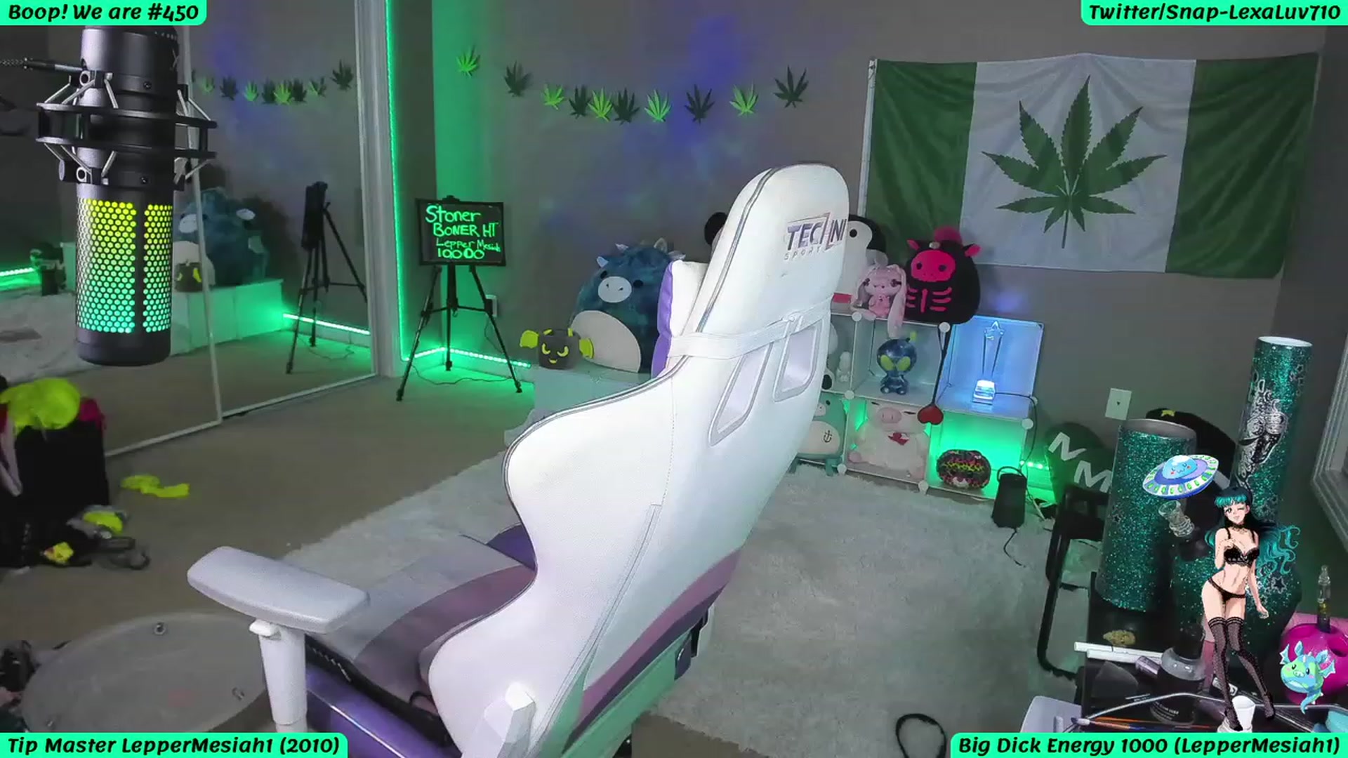 Gallery image thumbnail from LexaLuv's myfreecams stream on, 04/14/2023, 05:11 image 5 of 20