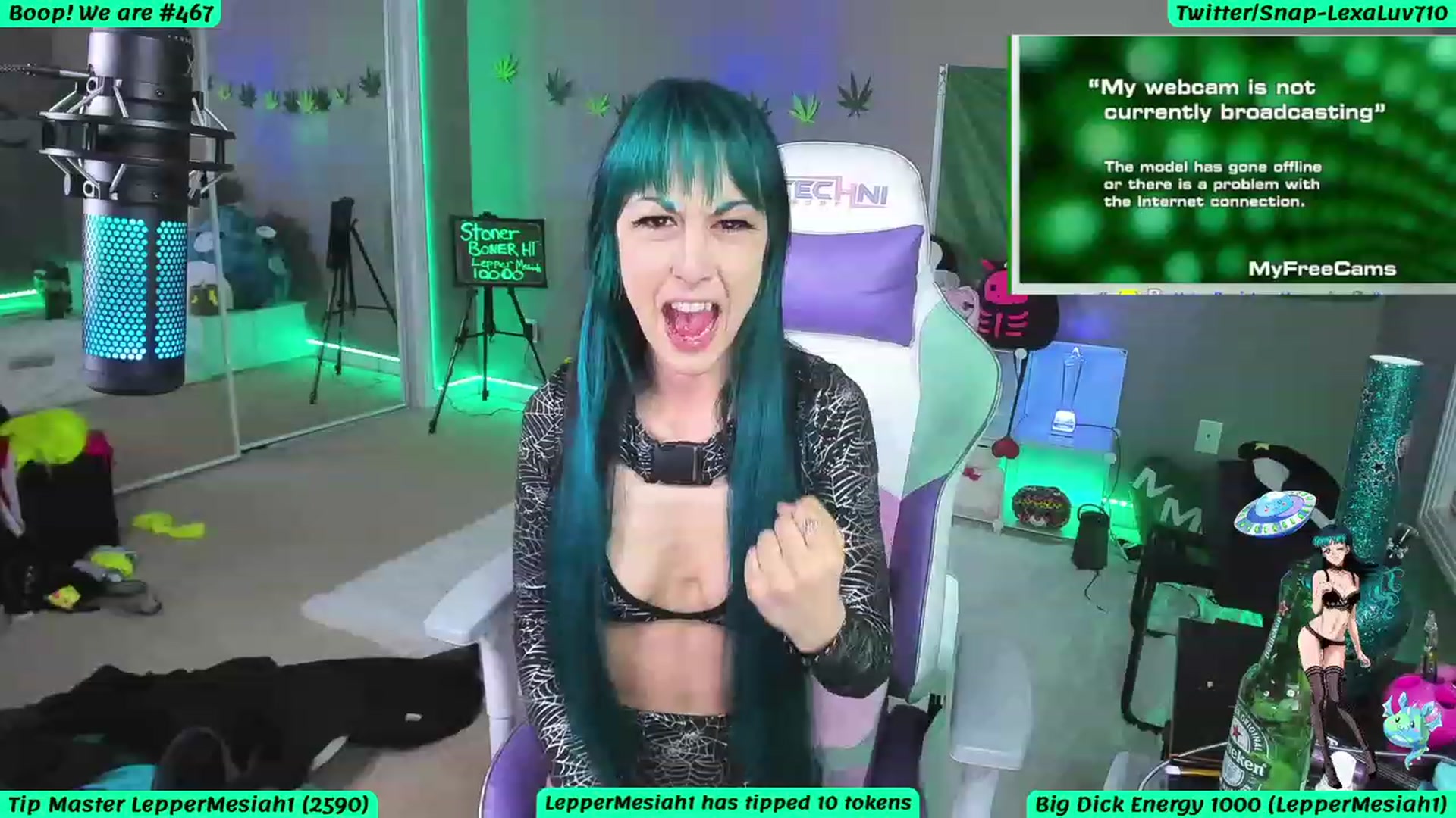Gallery image thumbnail from LexaLuv's myfreecams stream on, 04/16/2023, 05:09 image 5 of 20