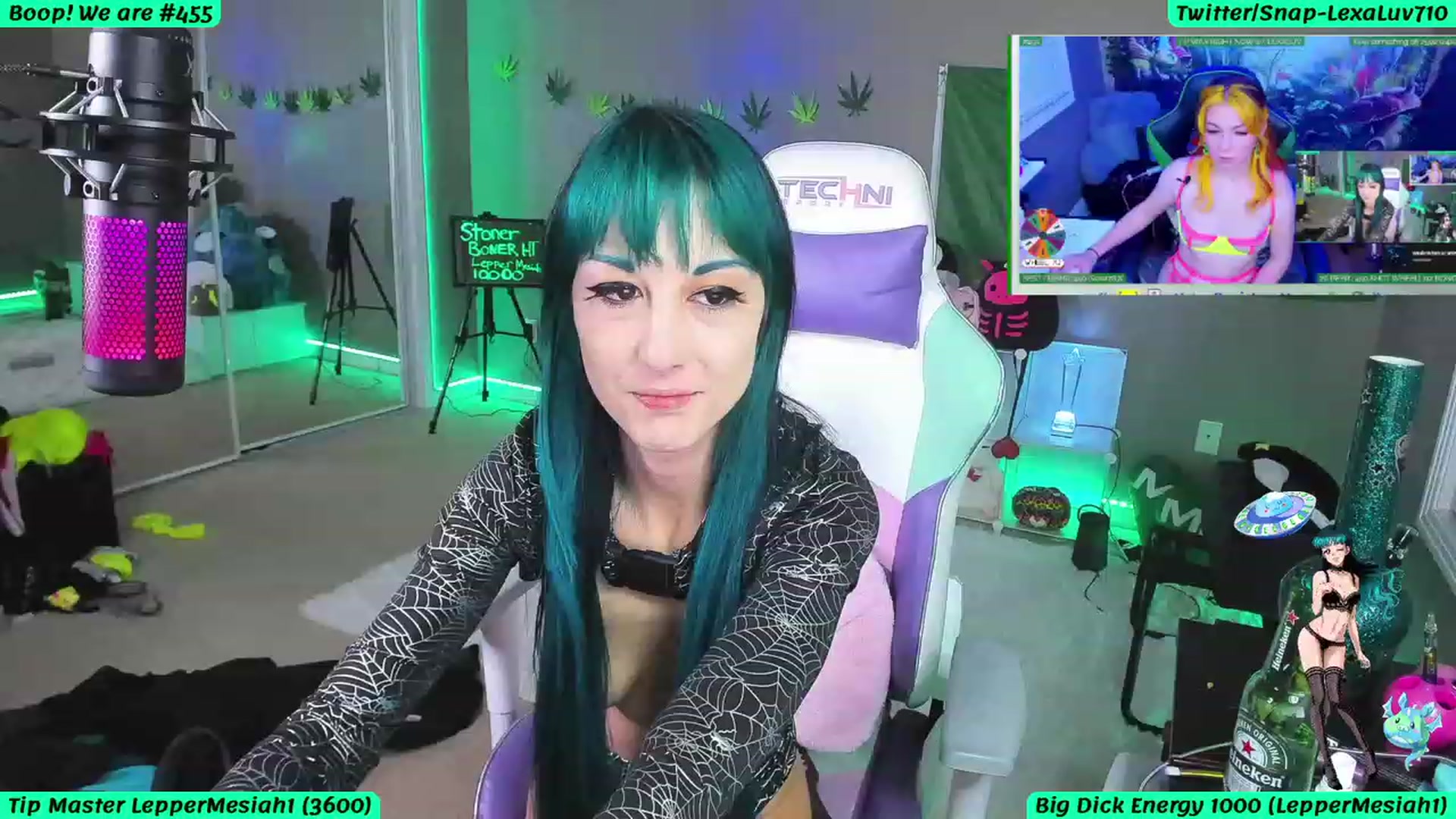 Gallery image thumbnail from LexaLuv's myfreecams stream on, 04/16/2023, 05:09 image 6 of 20