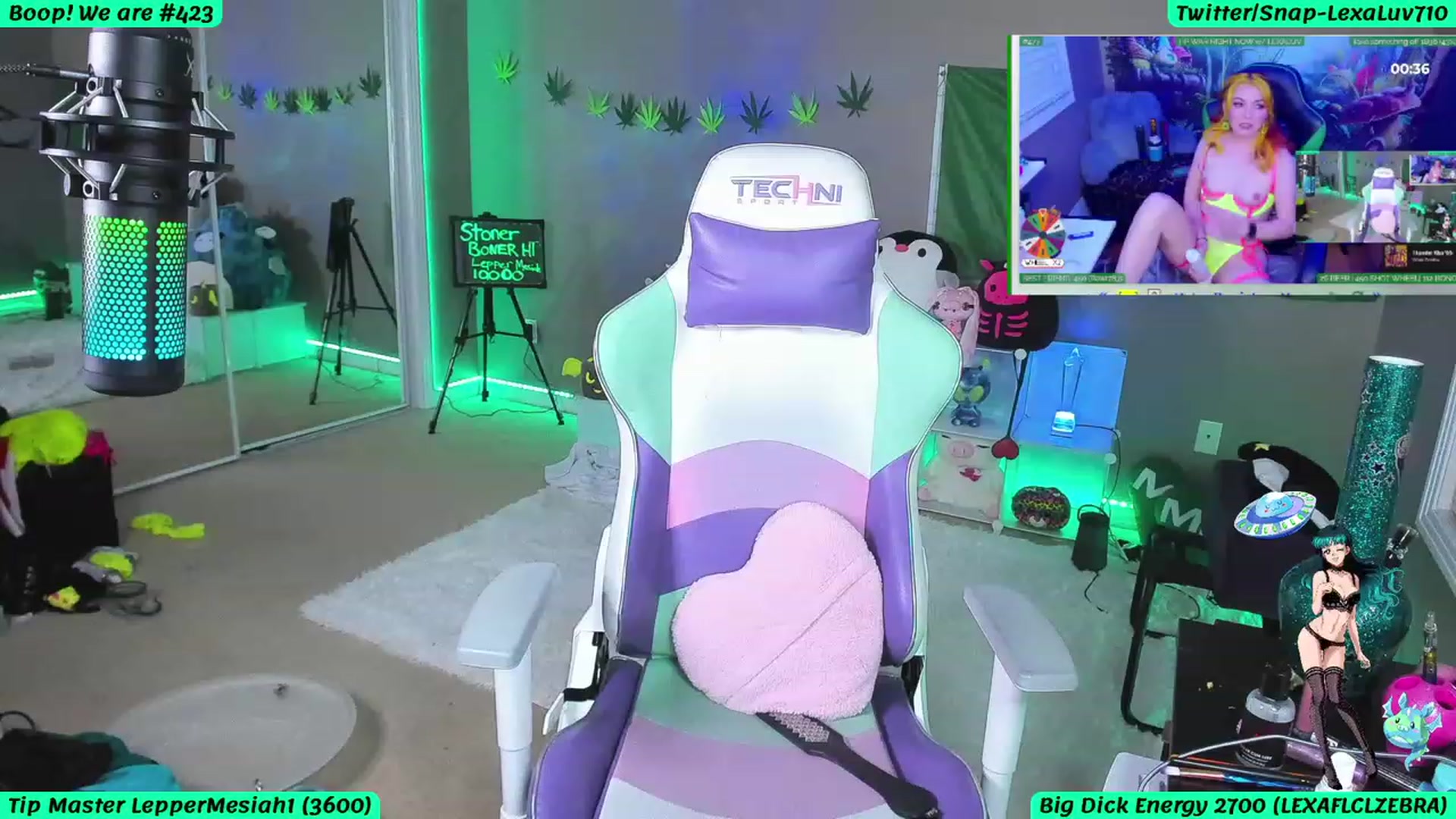 Gallery image thumbnail from LexaLuv's myfreecams stream on, 04/16/2023, 05:09 image 9 of 20