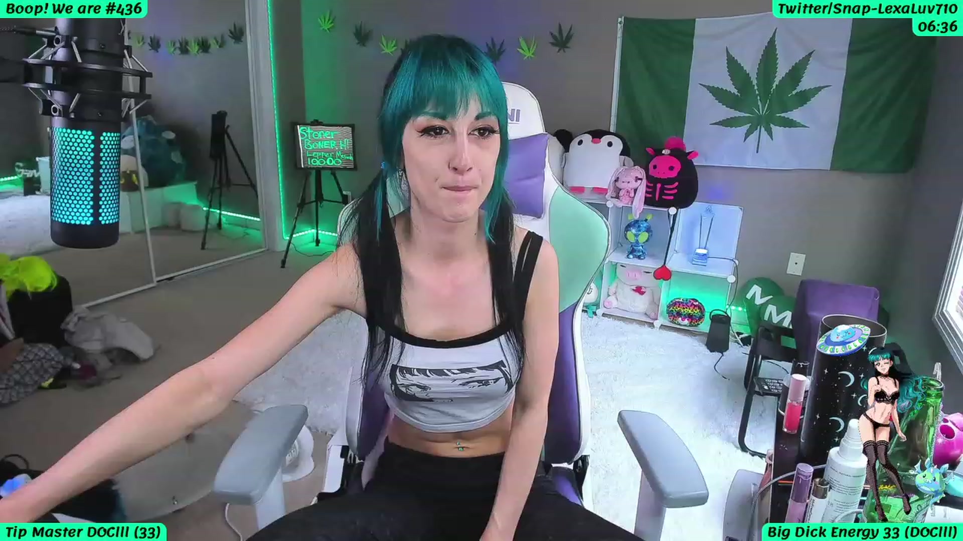 Gallery image thumbnail from LexaLuv's myfreecams stream on, 04/26/2023, 24:03 image 15 of 20