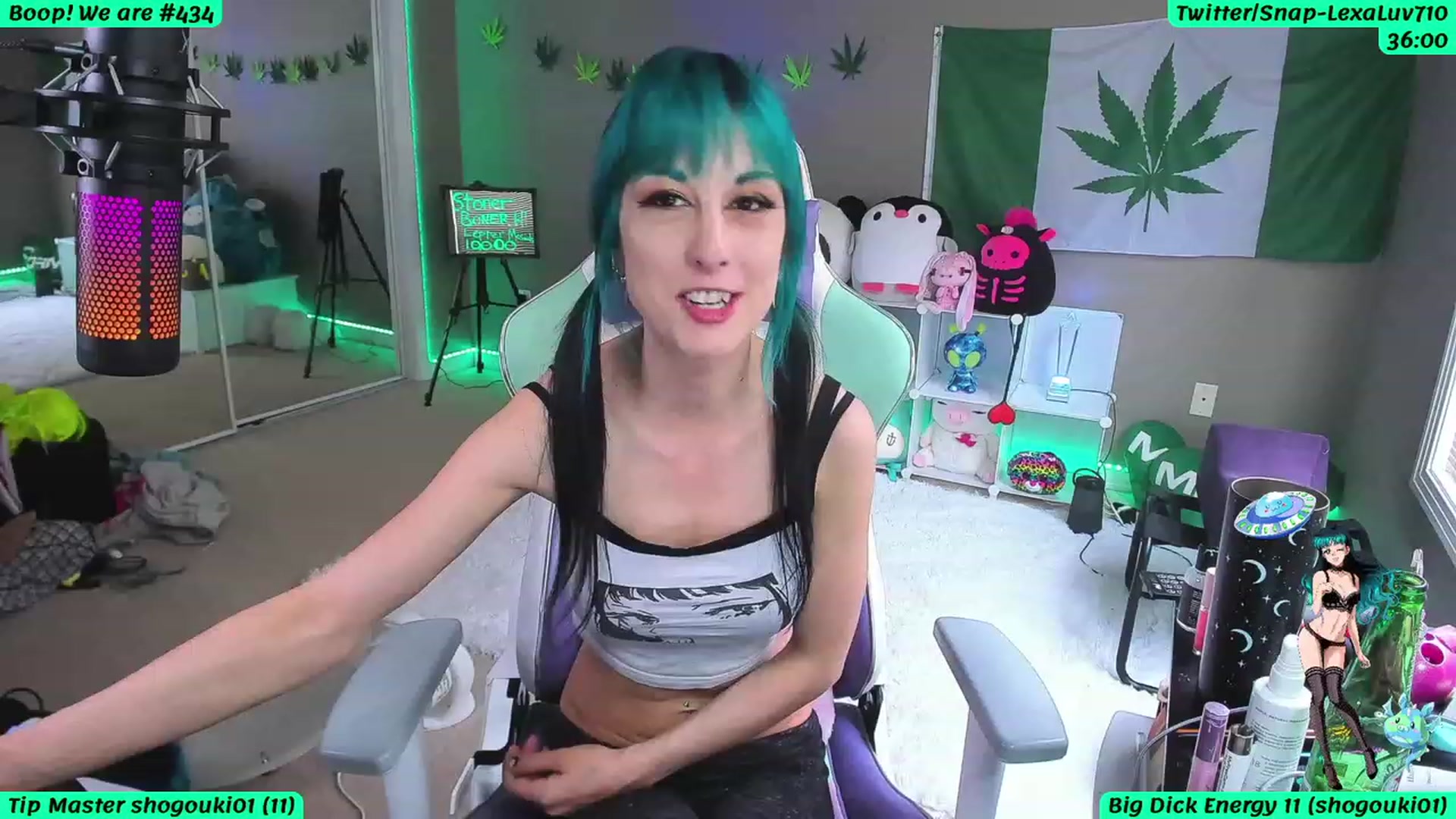 Gallery image thumbnail from LexaLuv's myfreecams stream on, 04/26/2023, 24:03 image 8 of 20