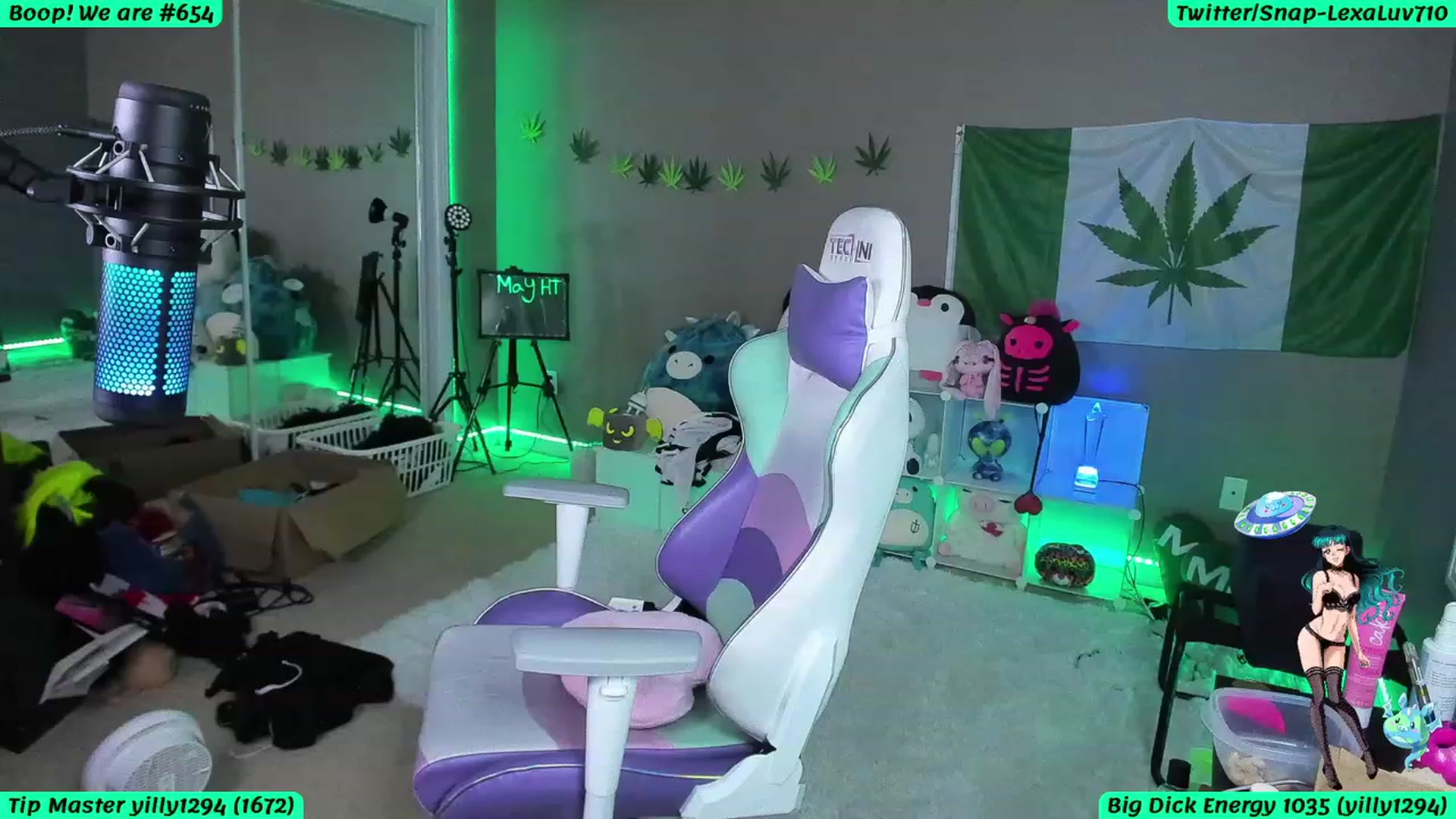 Gallery image thumbnail from LexaLuv's myfreecams stream on, 05/02/2023, 06:13 image 4 of 20