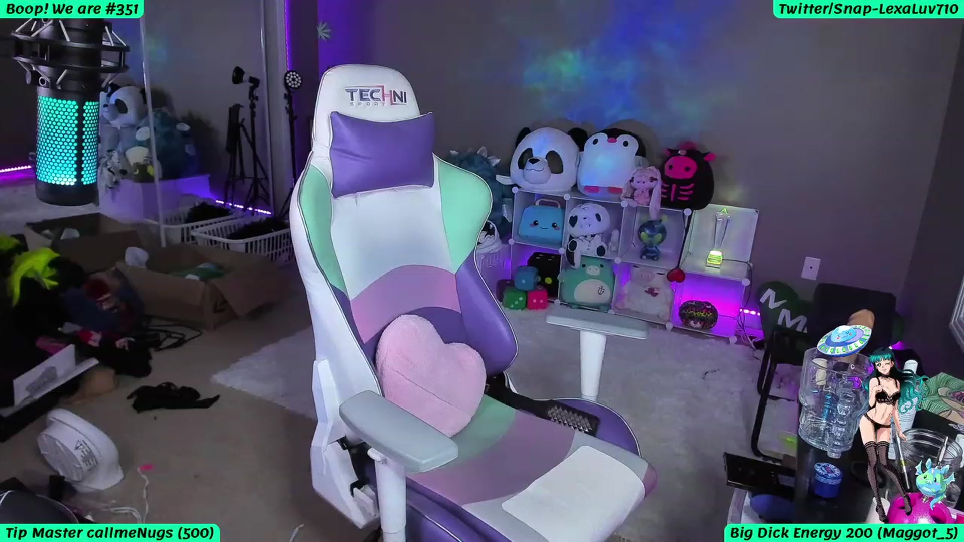 Gallery image thumbnail from LexaLuv's myfreecams stream on, 05/09/2023, 04:28 image 17 of 20