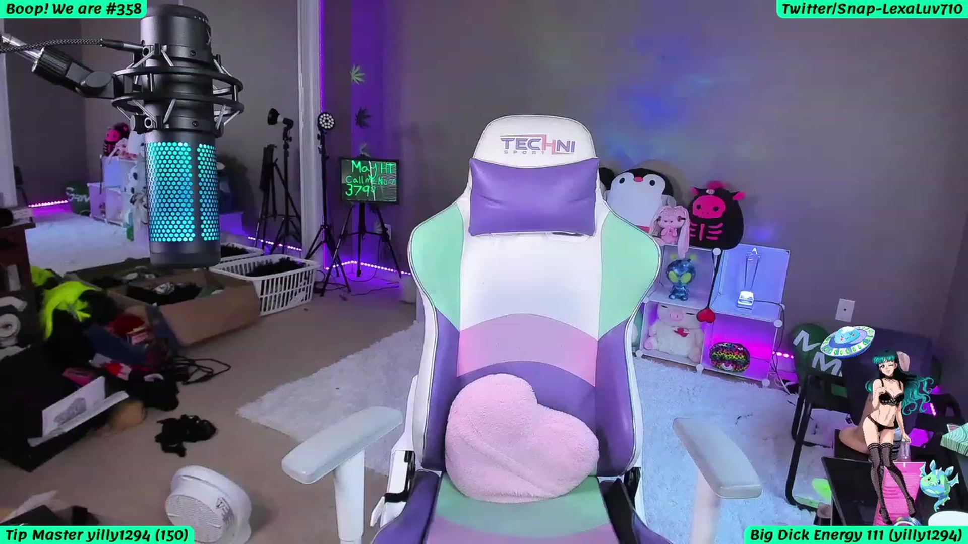 Gallery image thumbnail from LexaLuv's myfreecams stream on, 05/11/2023, 02:49 image 12 of 20