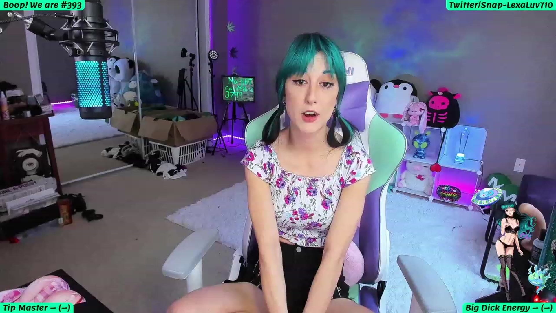 Gallery image thumbnail from LexaLuv's myfreecams stream on, 05/15/2023, 02:52 image 2 of 20