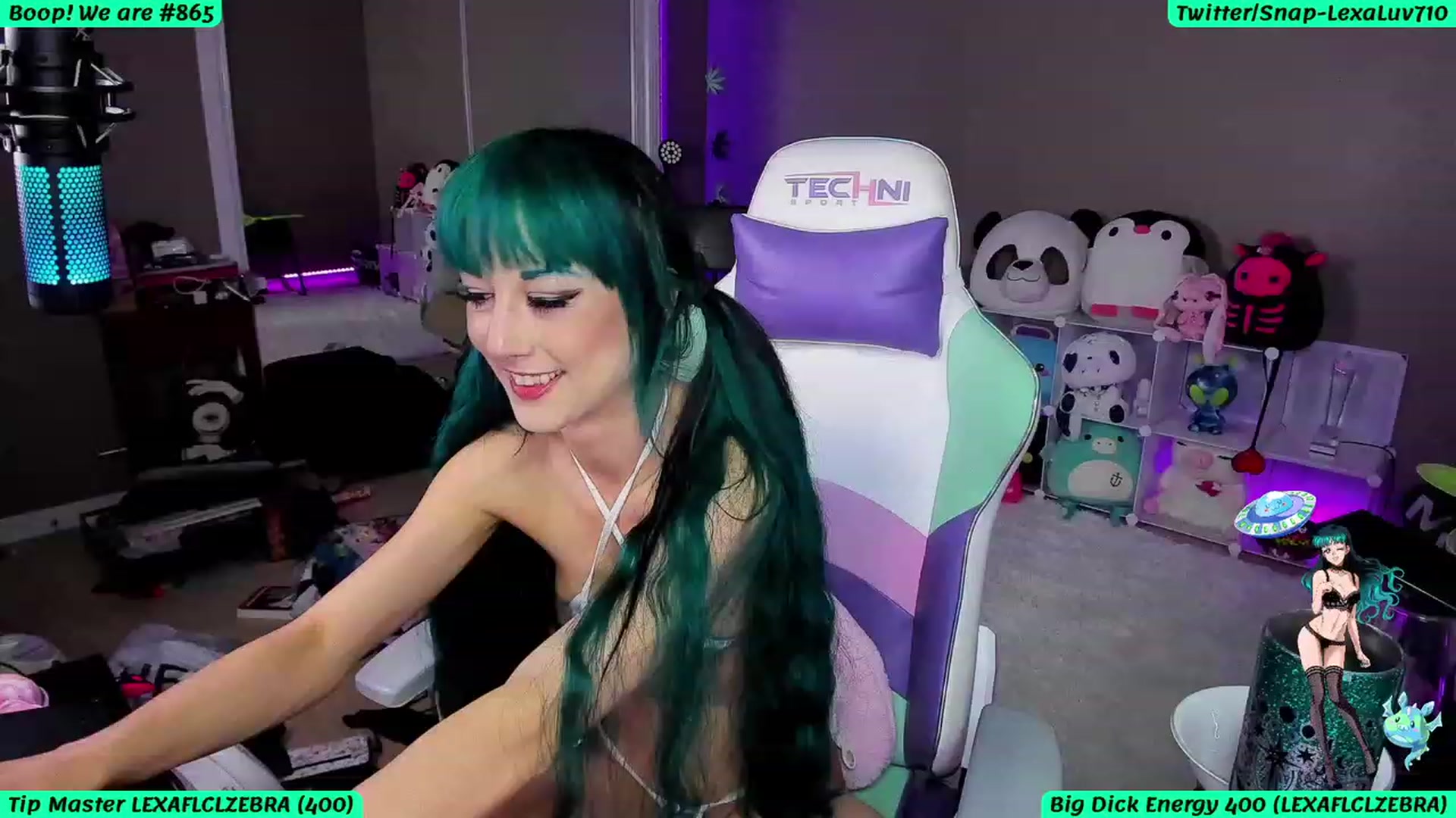 Gallery image thumbnail from LexaLuv's myfreecams stream on, 06/06/2023, 04:58 image 1 of 20