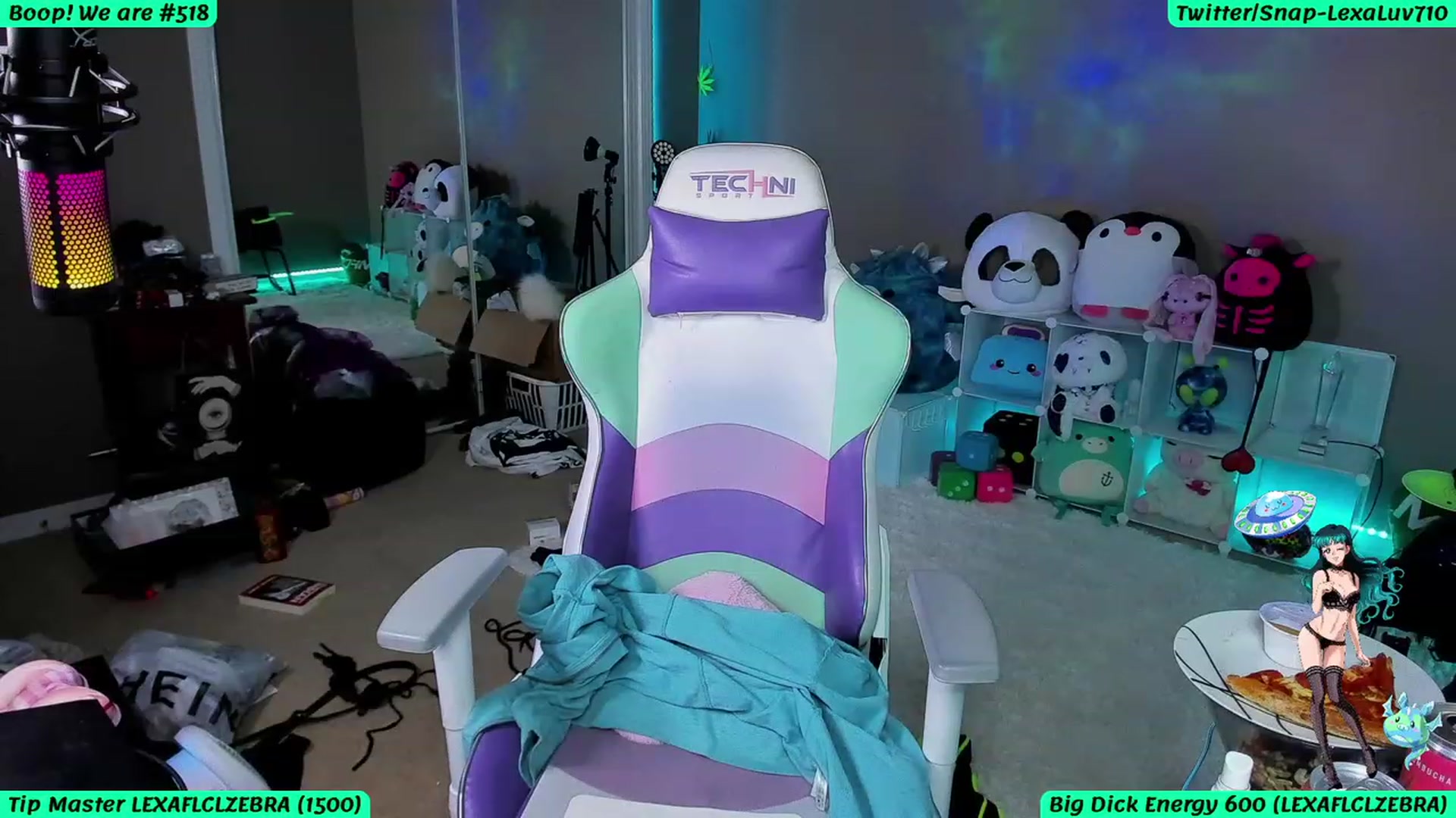 Gallery image thumbnail from LexaLuv's myfreecams stream on, 06/19/2023, 05:50 image 11 of 20