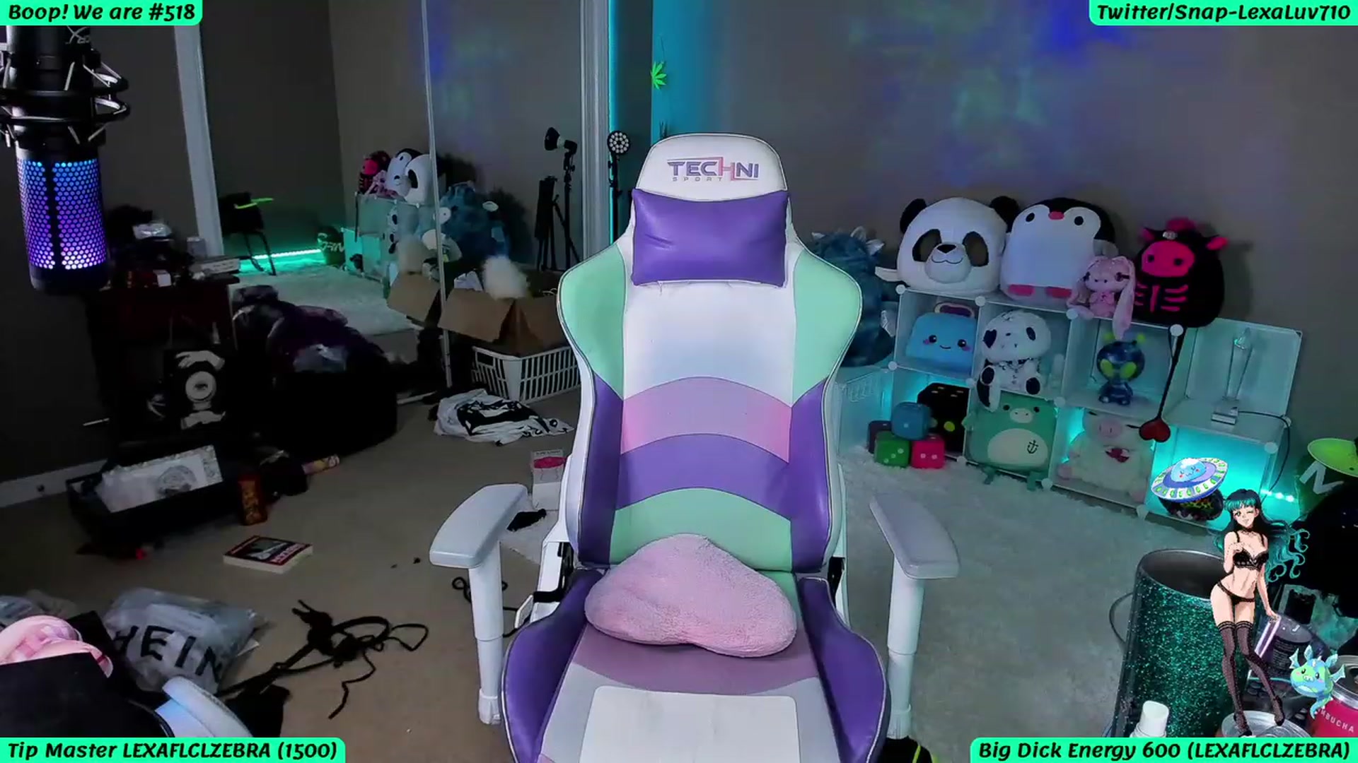 Gallery image thumbnail from LexaLuv's myfreecams stream on, 06/19/2023, 05:50 image 8 of 20