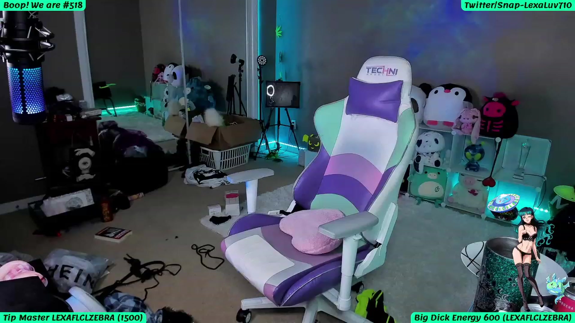 Gallery image thumbnail from LexaLuv's myfreecams stream on, 06/19/2023, 05:50 image 20 of 20