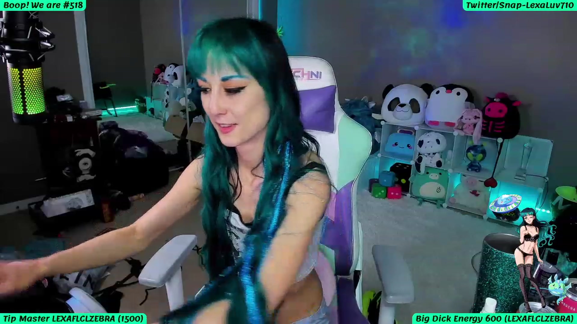 Gallery image thumbnail from LexaLuv's myfreecams stream on, 06/19/2023, 05:50 image 4 of 20