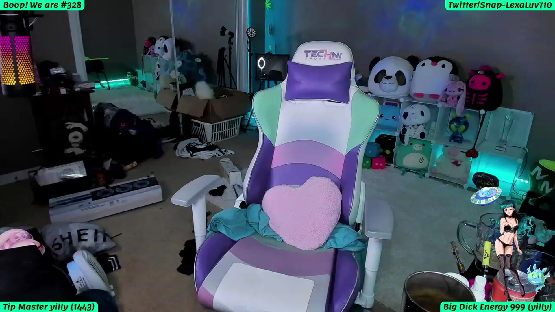 Gallery image thumbnail from LexaLuv's myfreecams stream on, 06/30/2023, 05:40 image 17 of 20