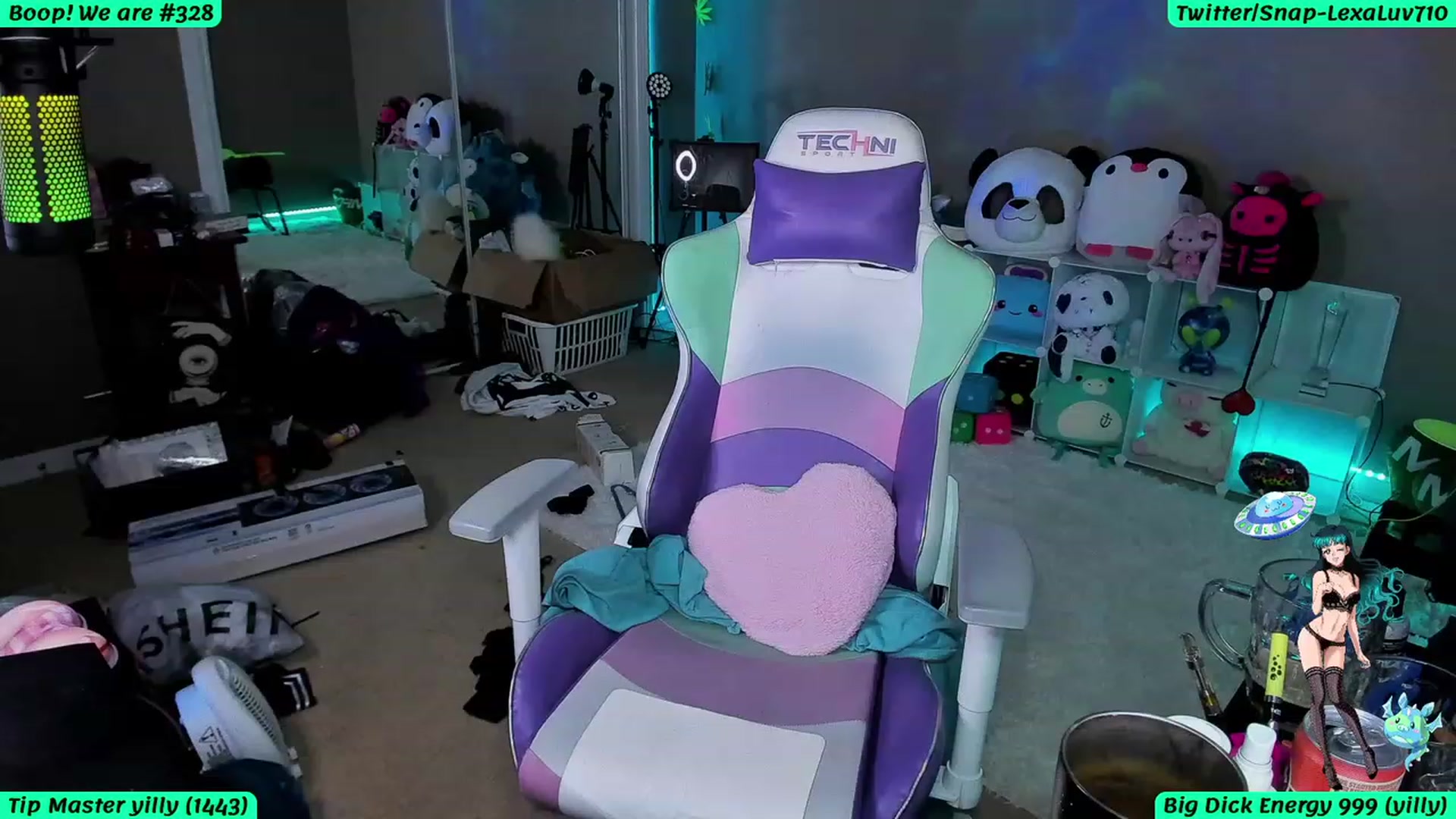 Gallery image thumbnail from LexaLuv's myfreecams stream on, 06/30/2023, 05:40 image 18 of 20