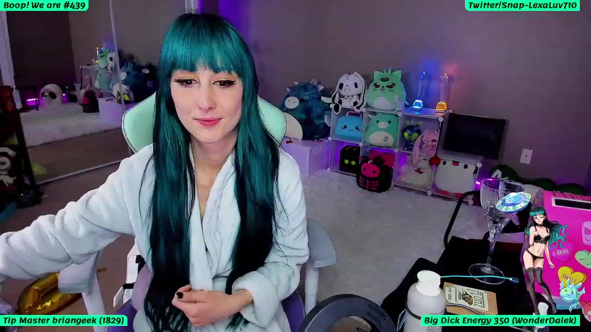 Gallery image thumbnail from LexaLuv's myfreecams stream on, 08/09/2023, 07:28 image 14 of 20