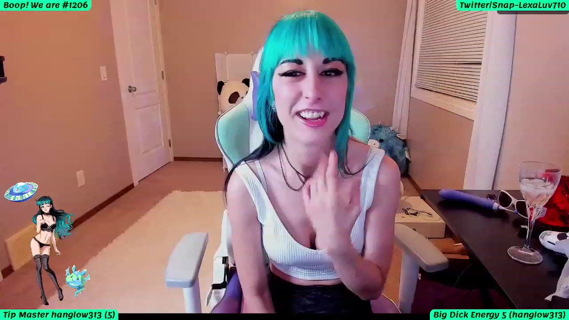 Gallery image thumbnail from LexaLuv's myfreecams stream on, 10/04/2023, 03:57 image 8 of 20