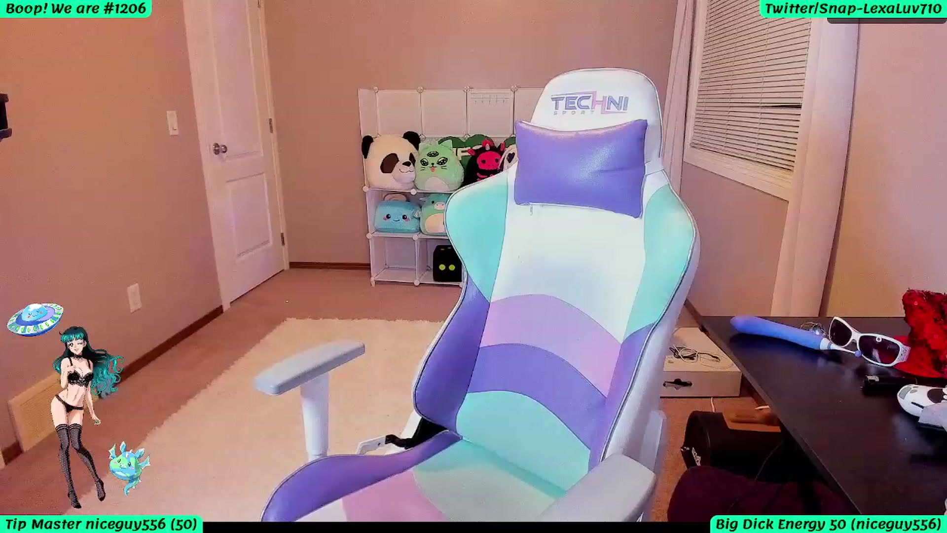 Gallery image thumbnail from LexaLuv's myfreecams stream on, 10/04/2023, 03:57 image 20 of 20