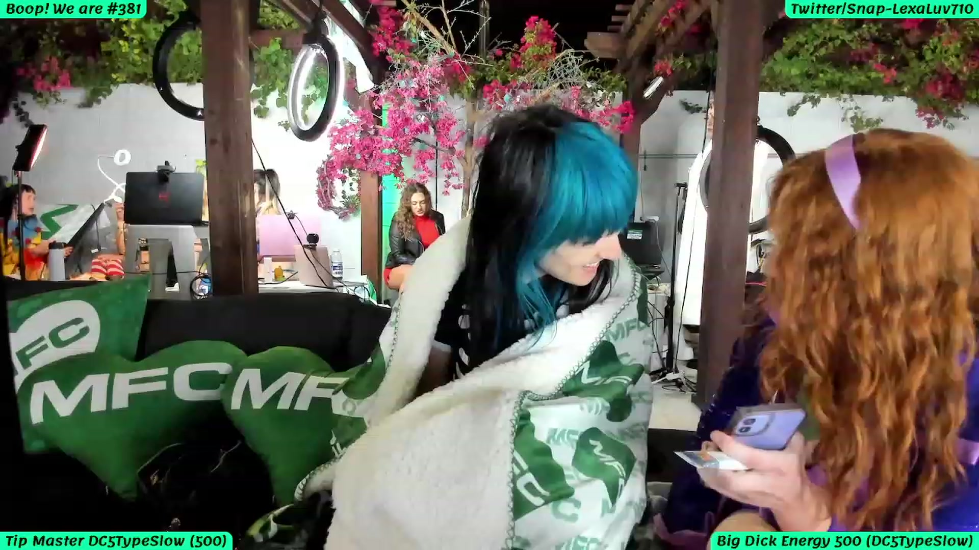 Gallery image thumbnail from LexaLuv's myfreecams stream on, 10/12/2023, 07:43 image 4 of 20