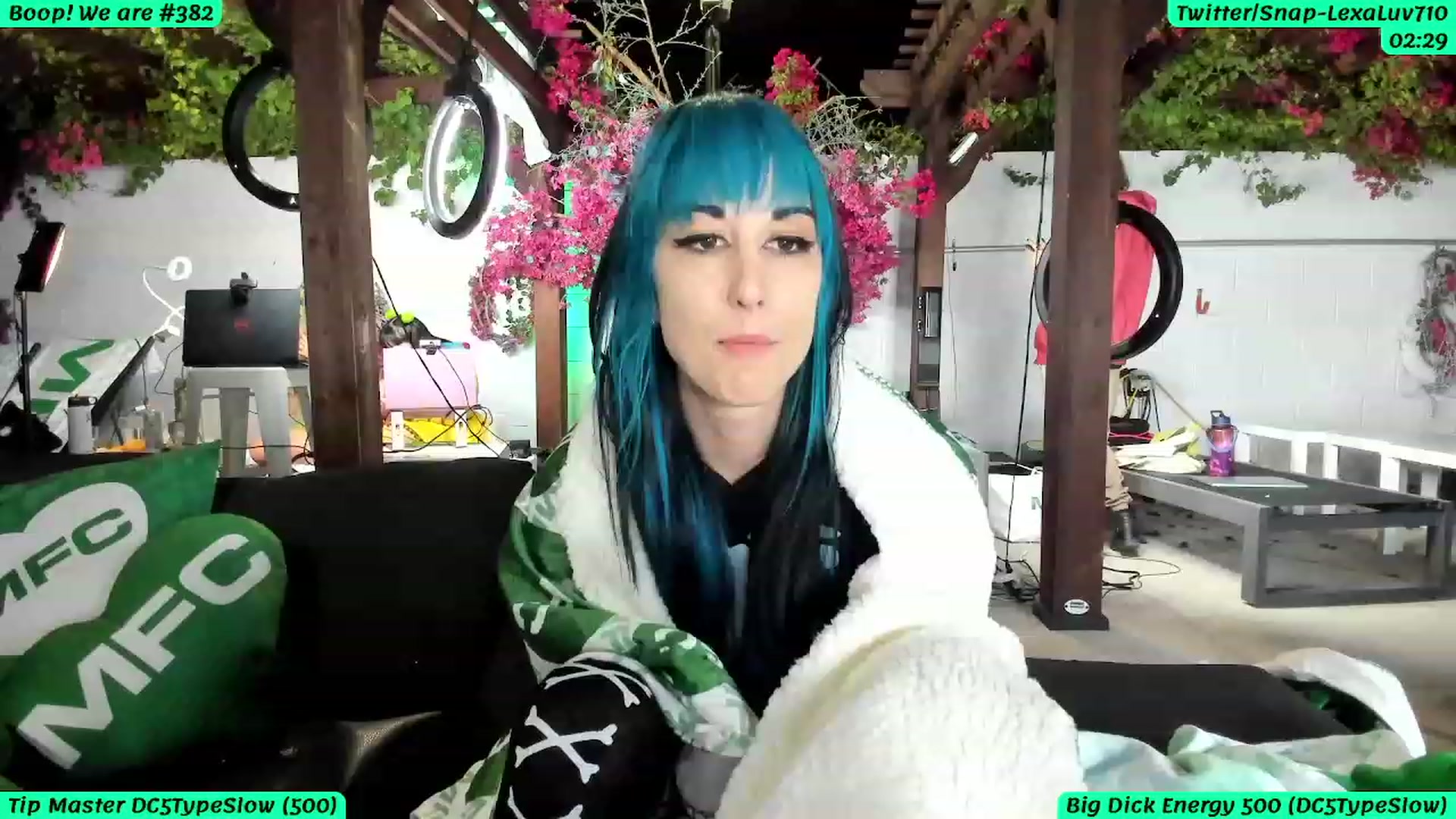 Gallery image thumbnail from LexaLuv's myfreecams stream on, 10/12/2023, 07:43 image 15 of 20