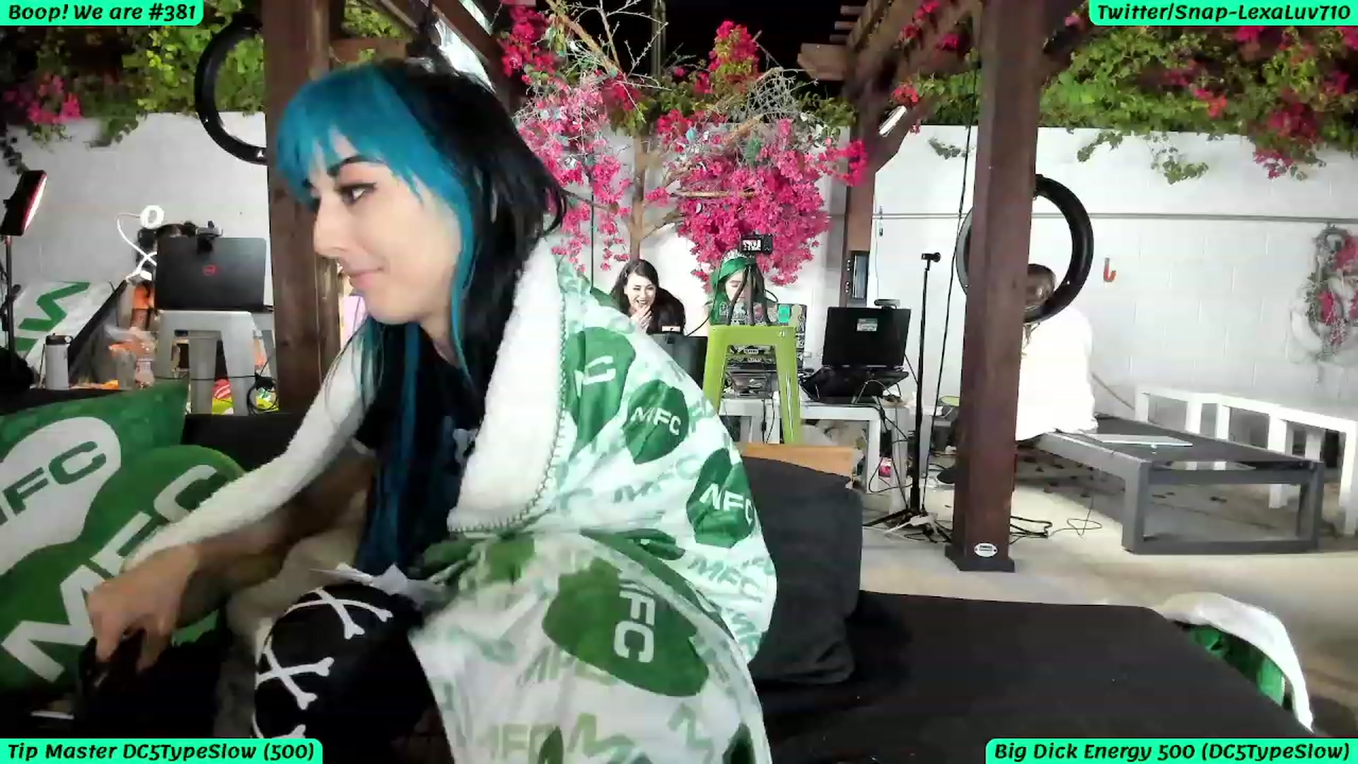 Gallery image thumbnail from LexaLuv's myfreecams stream on, 10/12/2023, 07:43 image 8 of 20