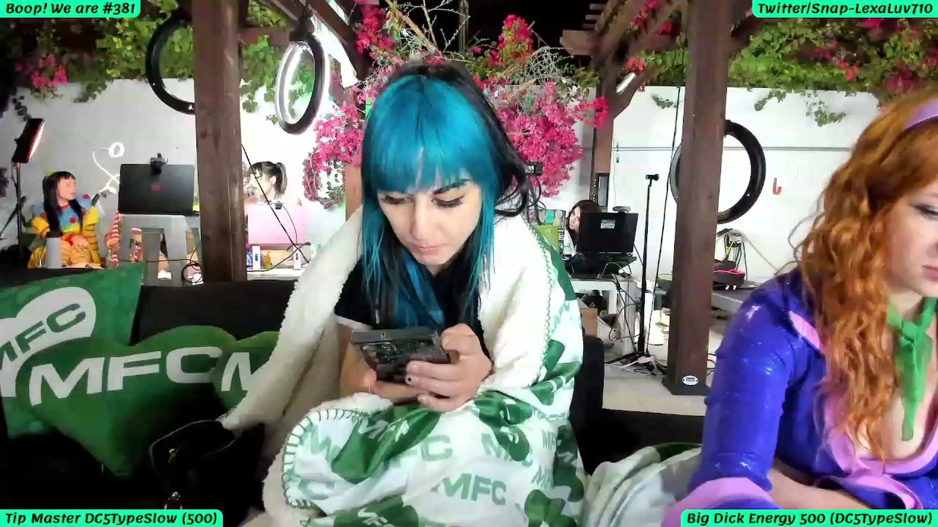 Gallery image thumbnail from LexaLuv's myfreecams stream on, 10/12/2023, 07:43 image 2 of 20