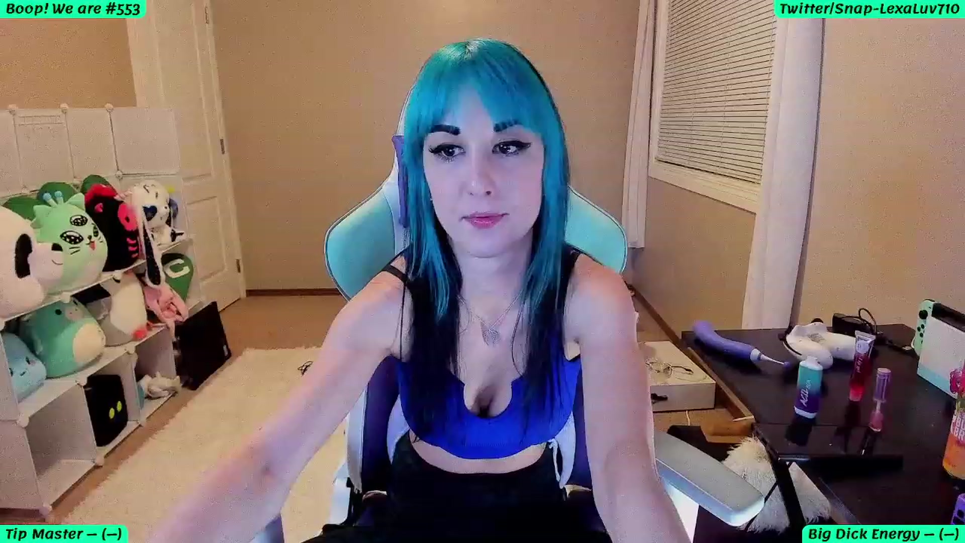 Gallery image thumbnail from LexaLuv's myfreecams stream on, 10/25/2023, 05:10 image 10 of 20