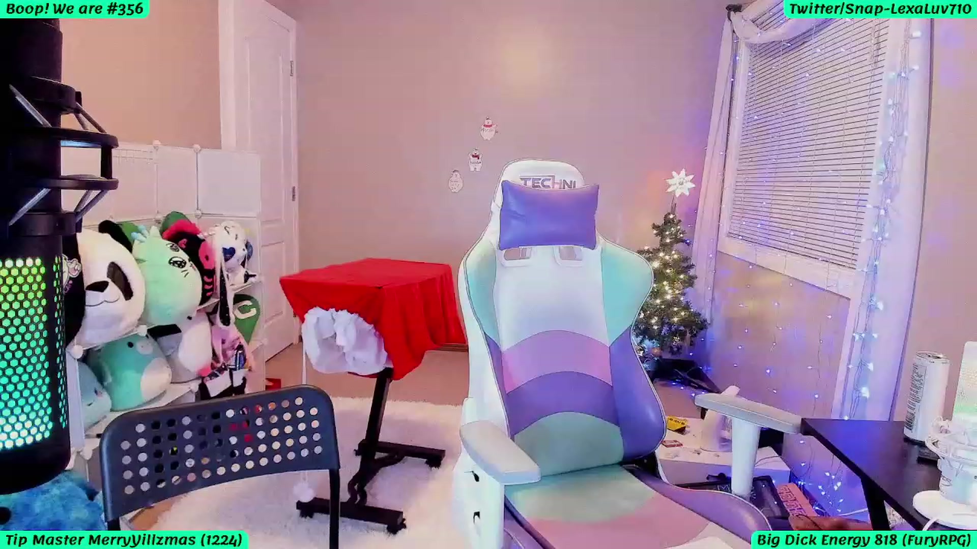Gallery image thumbnail from LexaLuv's myfreecams stream on, 12/10/2023, 09:52 image 17 of 20