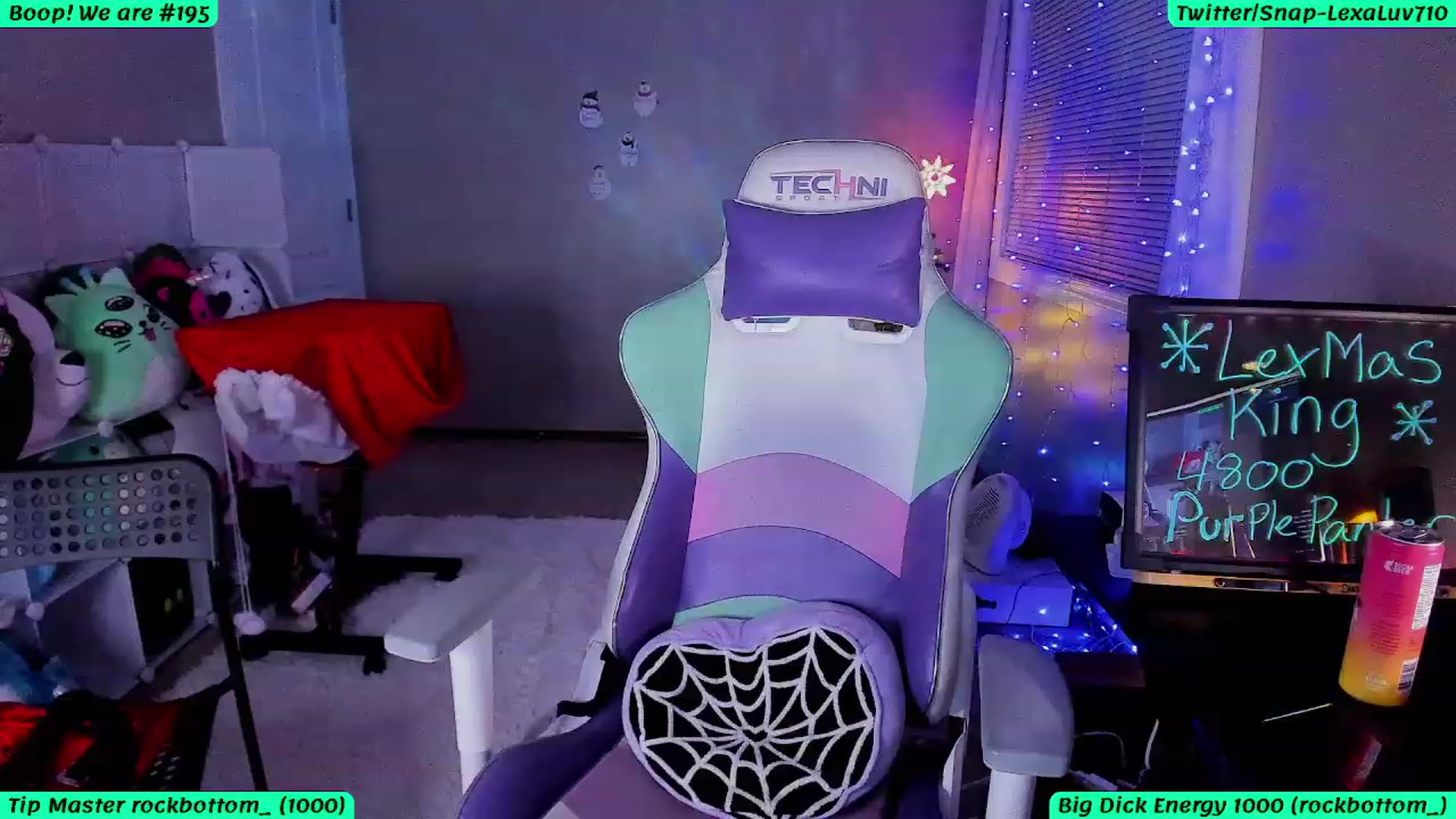 Gallery image thumbnail from LexaLuv's myfreecams stream on, 12/18/2023, 08:32 image 10 of 20