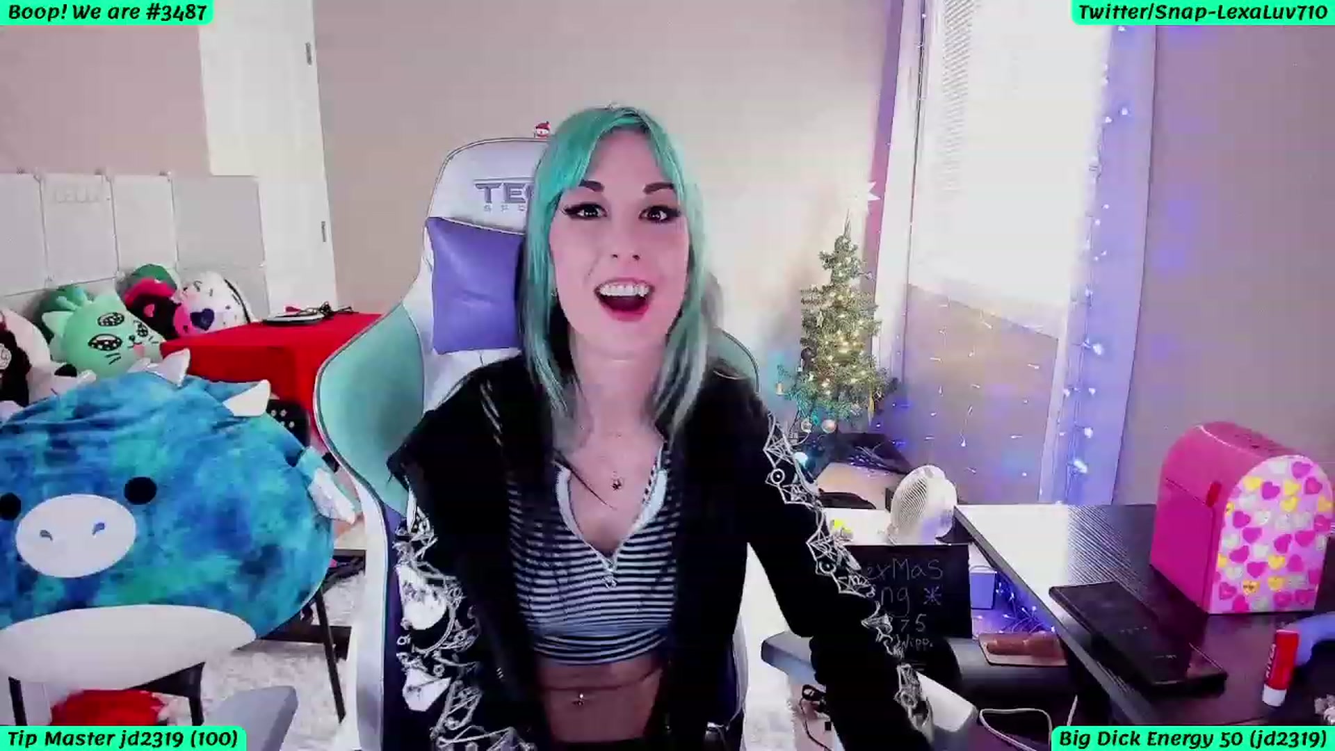 Gallery image thumbnail from LexaLuv's myfreecams stream on, 01/03/2024, 02:04 image 2 of 20