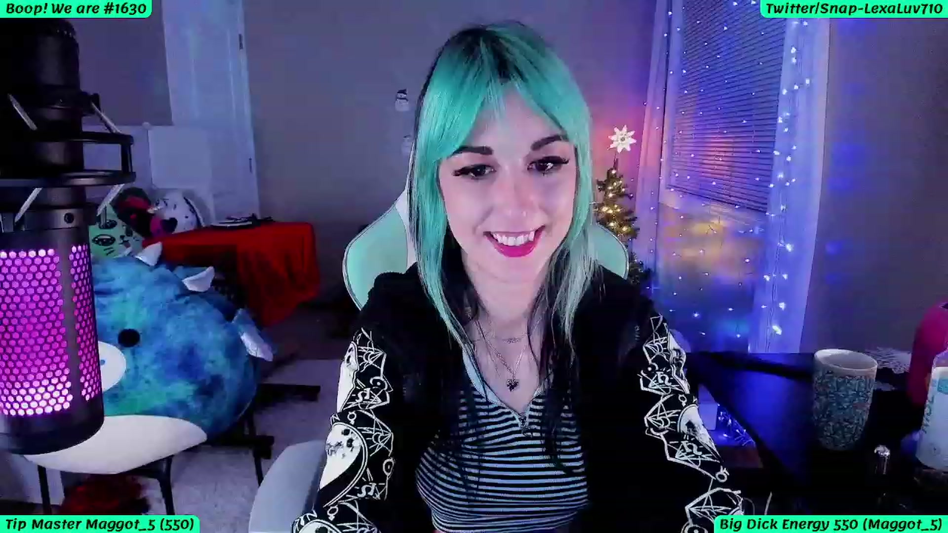 Gallery image thumbnail from LexaLuv's myfreecams stream on, 01/03/2024, 04:08 image 16 of 20