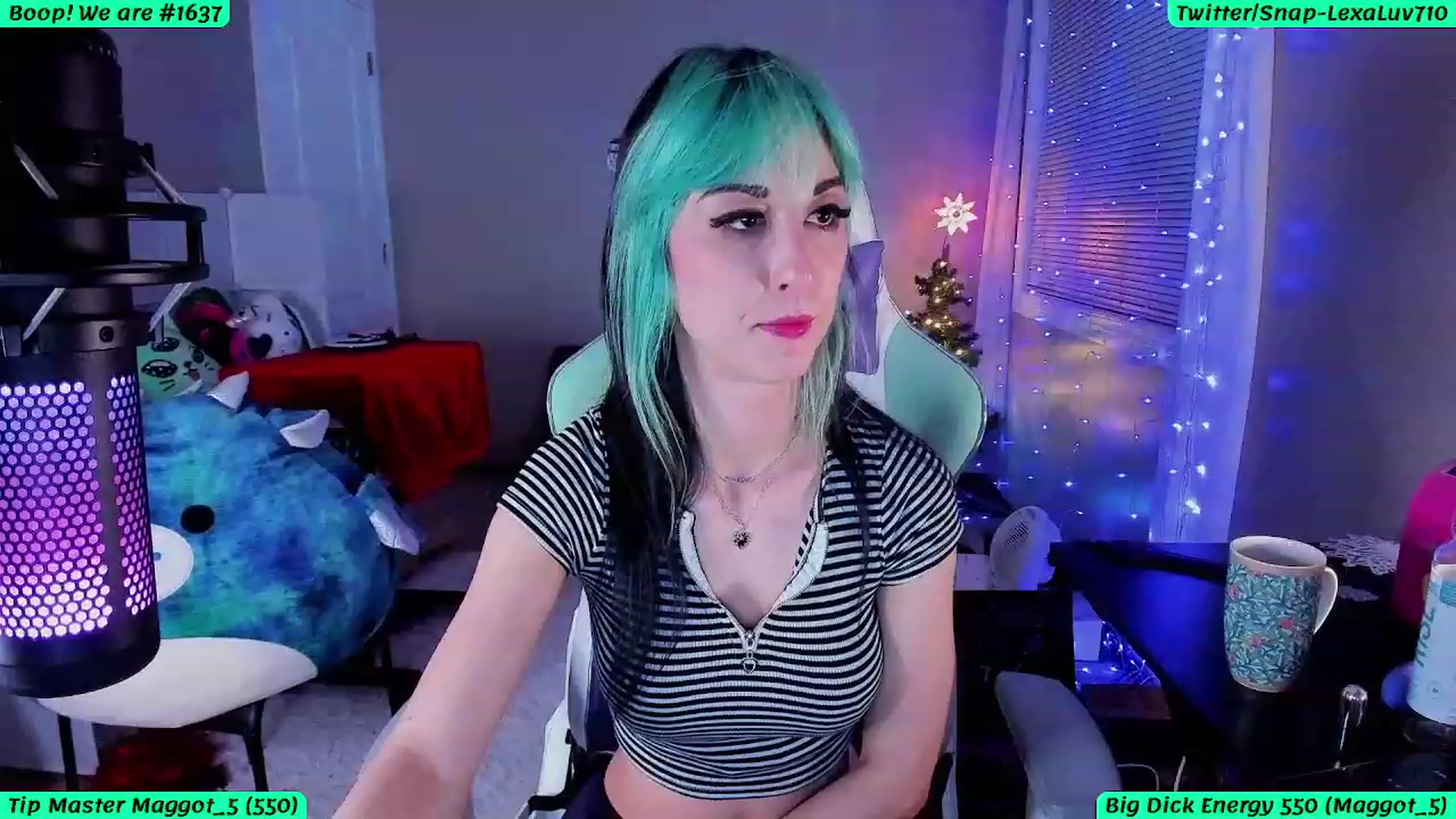 Gallery image thumbnail from LexaLuv's myfreecams stream on, 01/03/2024, 04:08 image 8 of 20