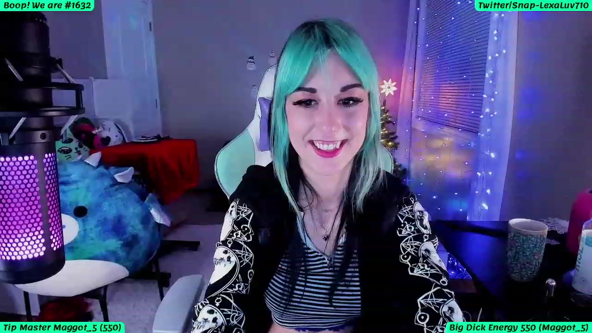 Gallery image thumbnail from LexaLuv's myfreecams stream on, 01/03/2024, 04:08 image 19 of 20
