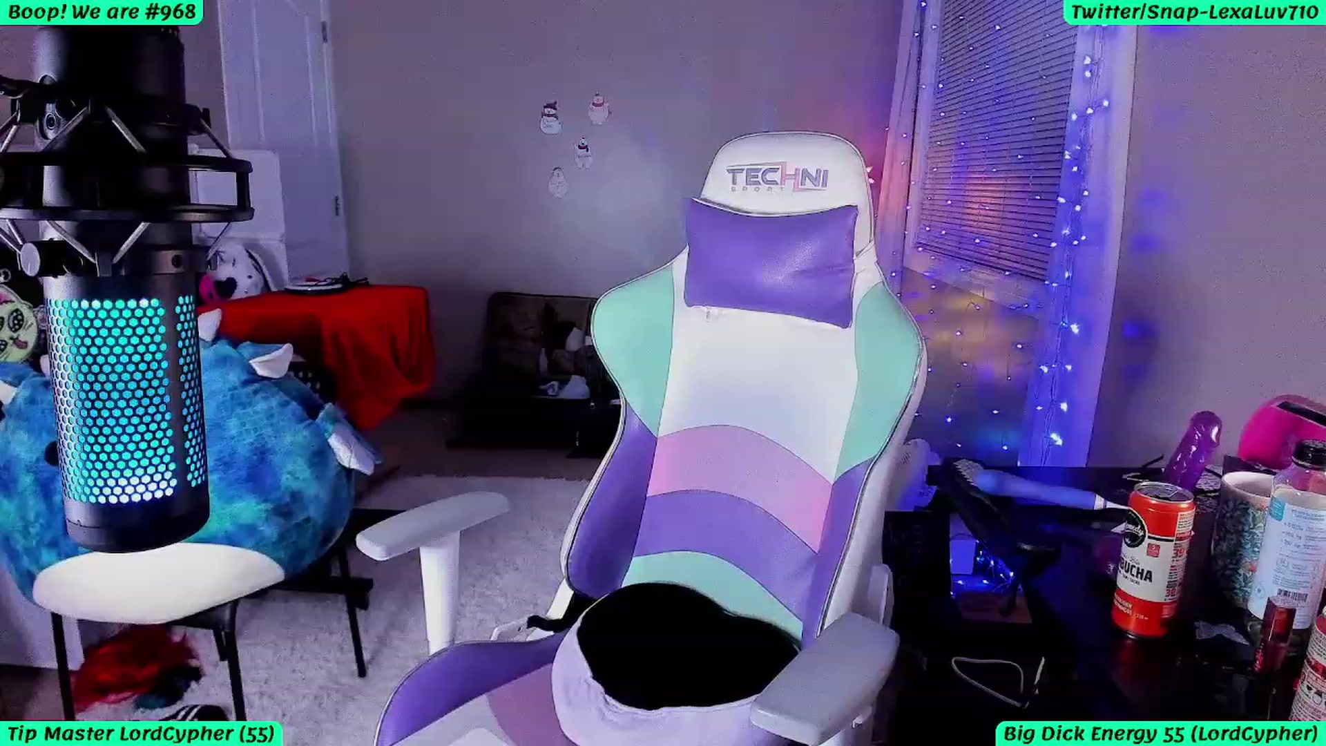 Gallery image thumbnail from LexaLuv's myfreecams stream on, 01/07/2024, 08:18 image 10 of 20