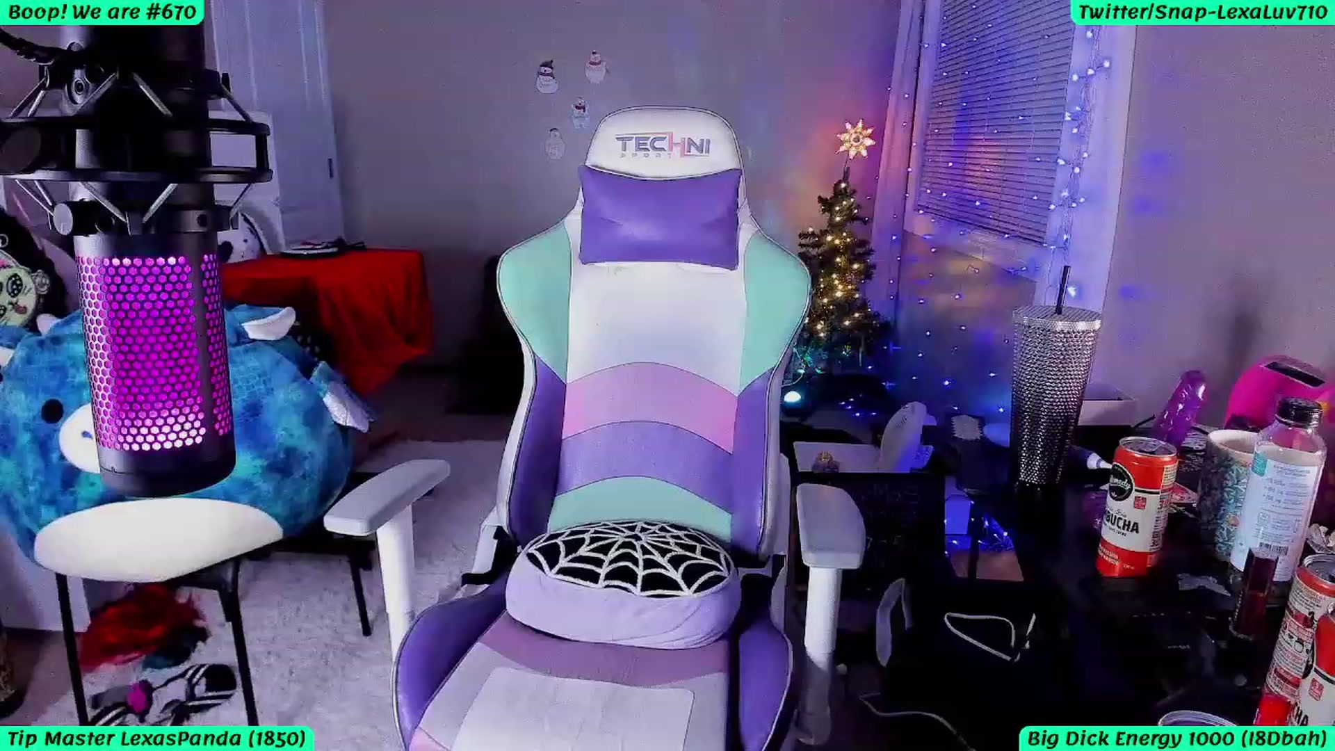 Gallery image thumbnail from LexaLuv's myfreecams stream on, 01/07/2024, 11:17 image 1 of 20