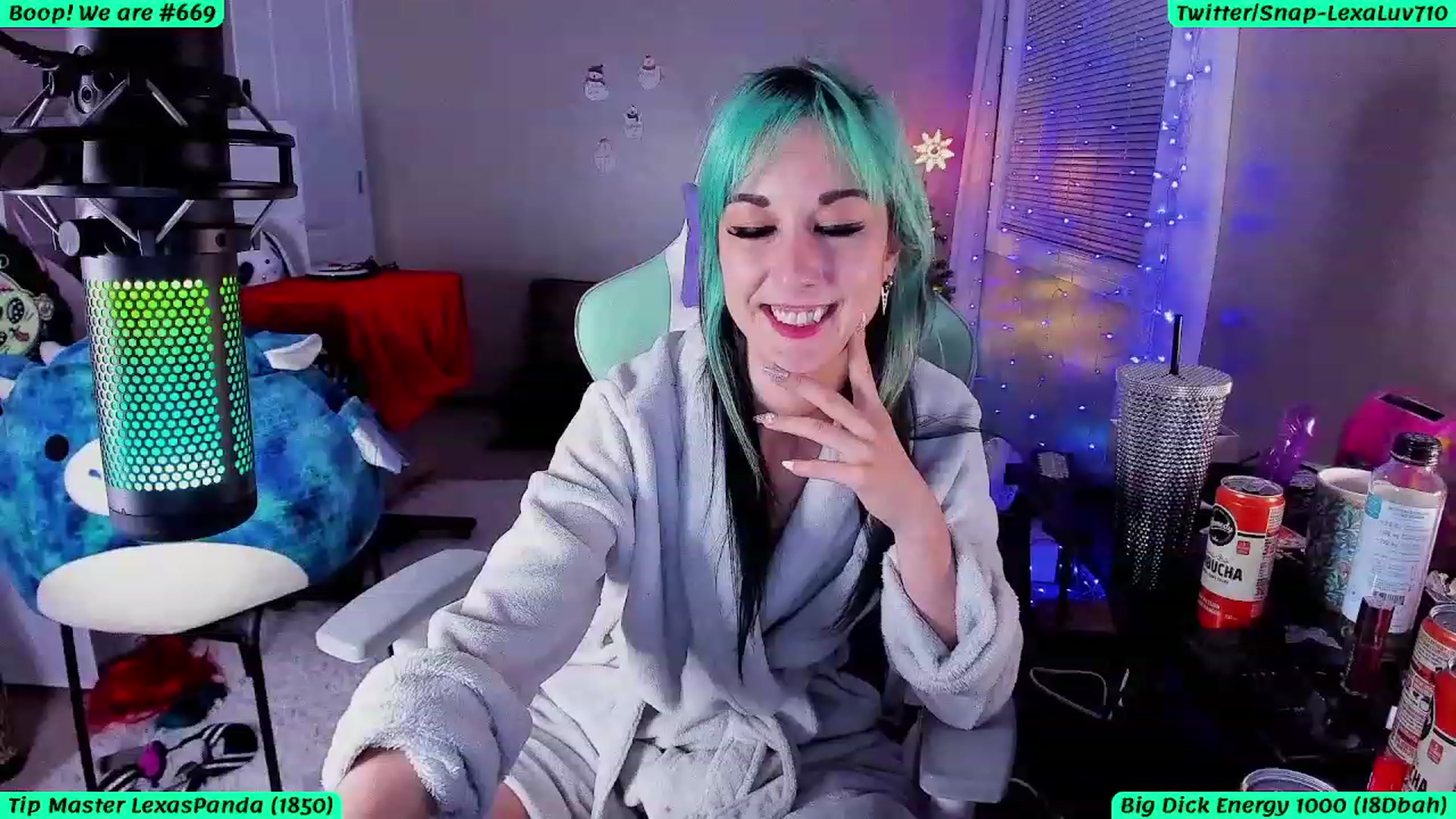 Gallery image thumbnail from LexaLuv's myfreecams stream on, 01/07/2024, 11:17 image 13 of 20