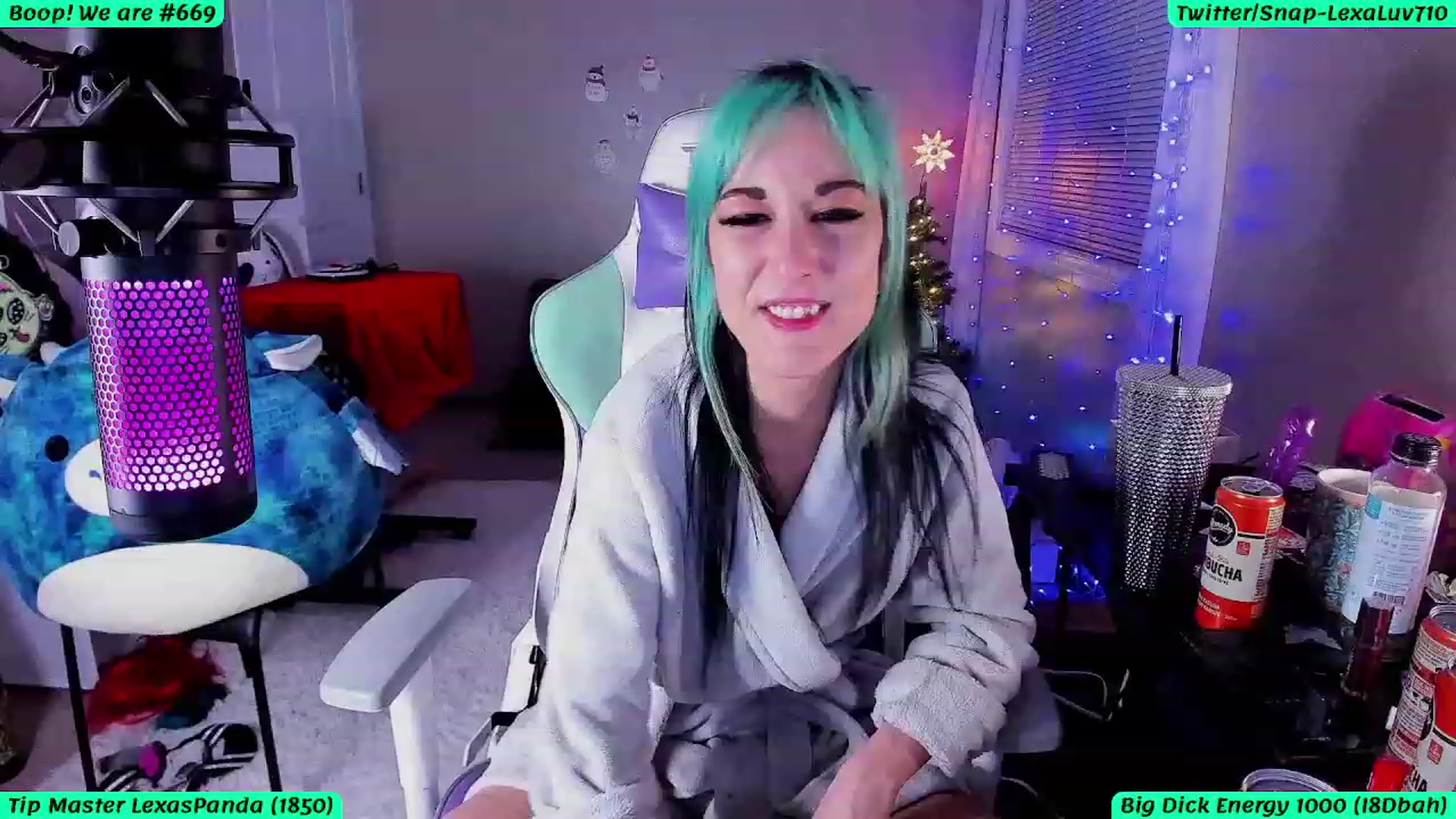 Gallery image thumbnail from LexaLuv's myfreecams stream on, 01/07/2024, 11:17 image 12 of 20