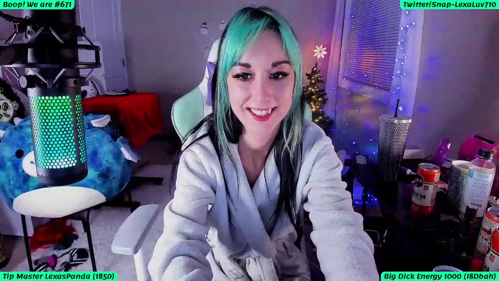 Gallery image thumbnail from LexaLuv's myfreecams stream on, 01/07/2024, 11:17 image 2 of 20