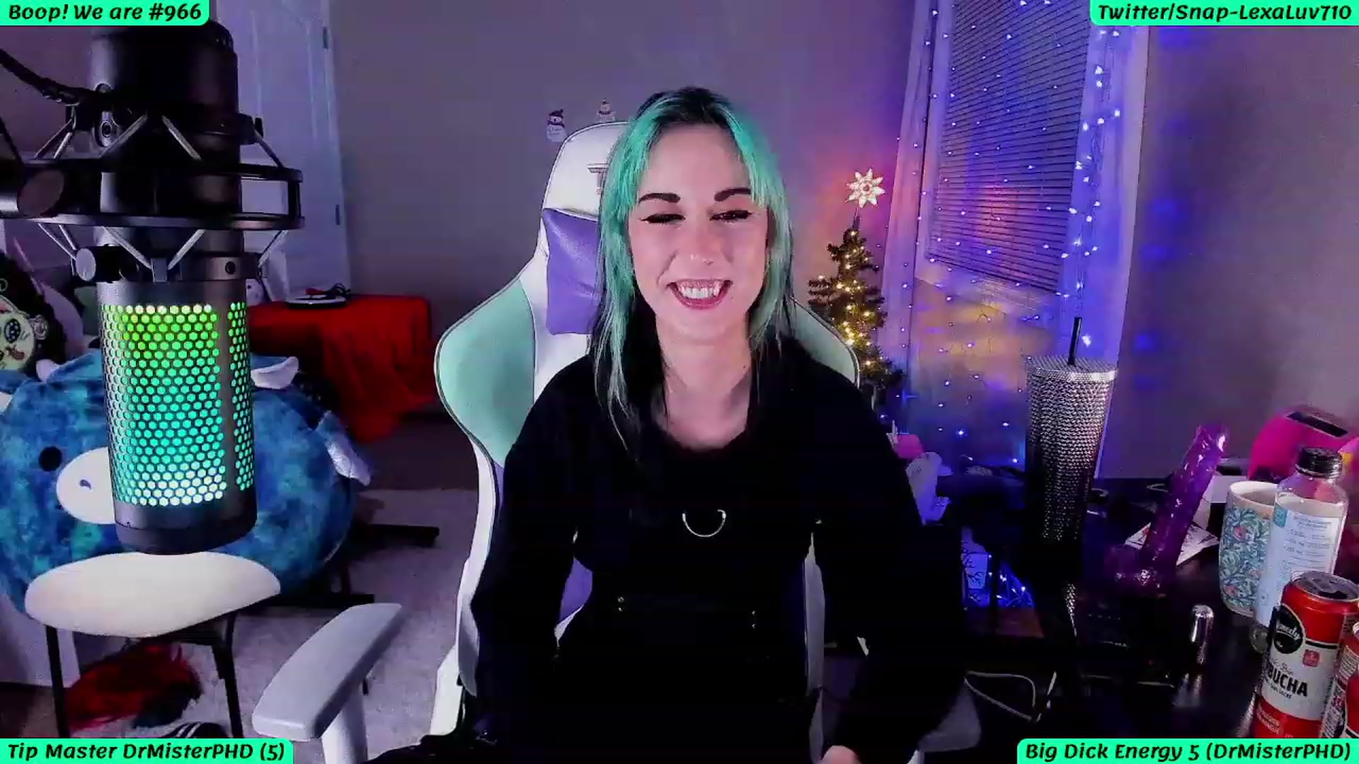 Gallery image thumbnail from LexaLuv's myfreecams stream on, 01/10/2024, 05:43 image 2 of 20