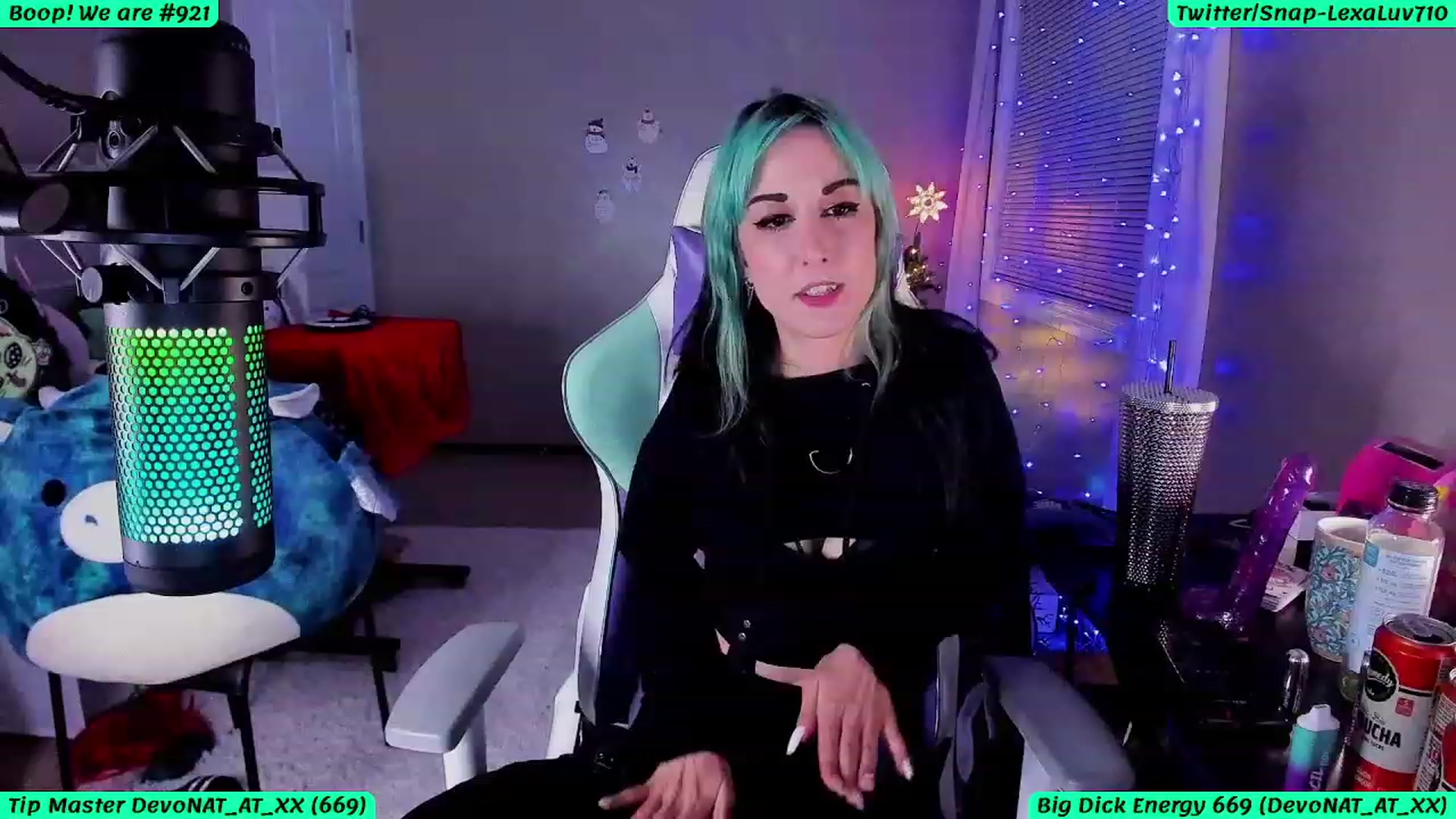 Gallery image thumbnail from LexaLuv's myfreecams stream on, 01/10/2024, 05:43 image 19 of 20