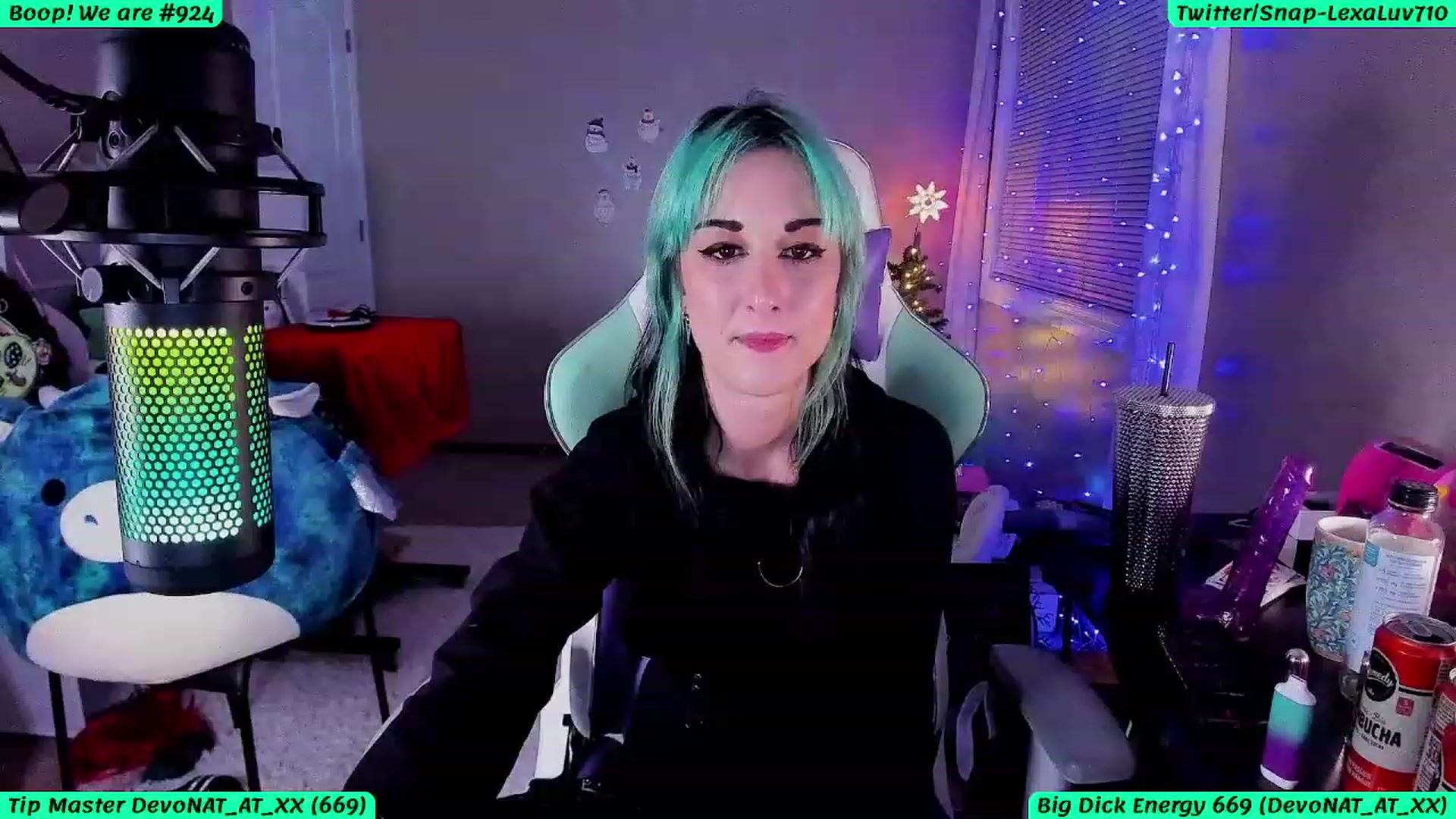 Gallery image thumbnail from LexaLuv's myfreecams stream on, 01/10/2024, 05:43 image 13 of 20