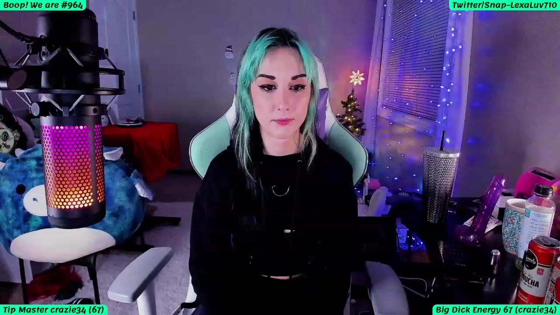 Gallery image thumbnail from LexaLuv's myfreecams stream on, 01/10/2024, 05:43 image 6 of 20
