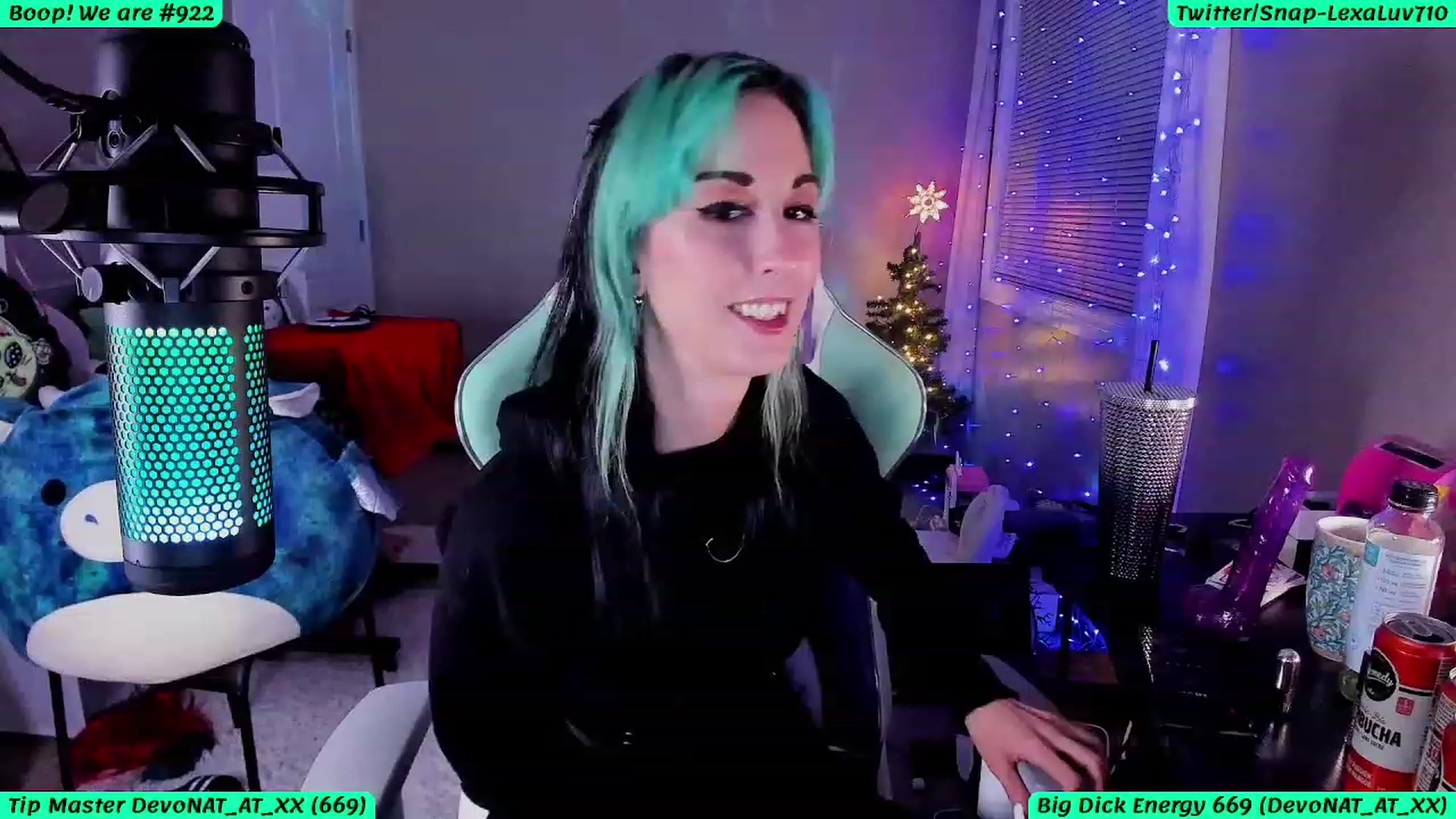 Gallery image thumbnail from LexaLuv's myfreecams stream on, 01/10/2024, 05:43 image 8 of 20