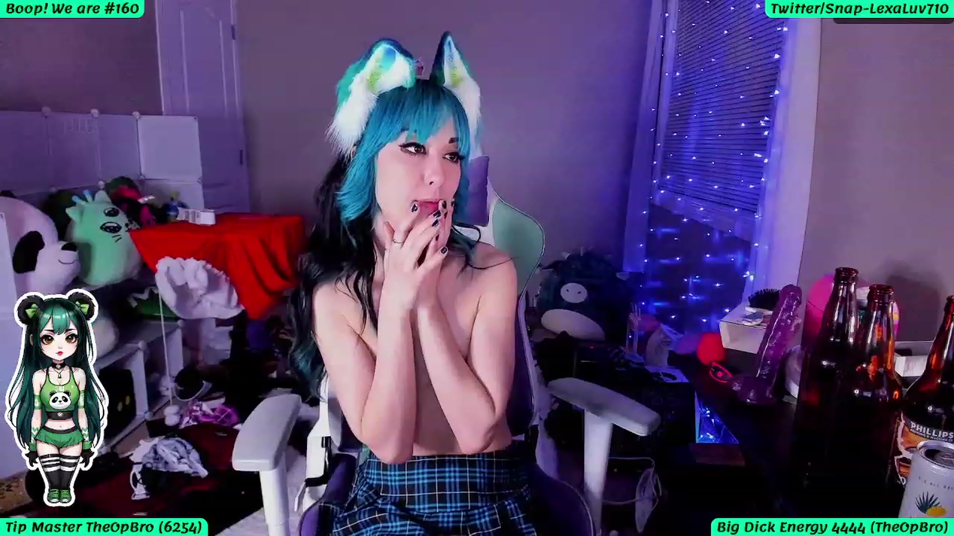 Gallery image thumbnail from LexaLuv's myfreecams stream on, 03/05/2024, 08:16 image 19 of 20