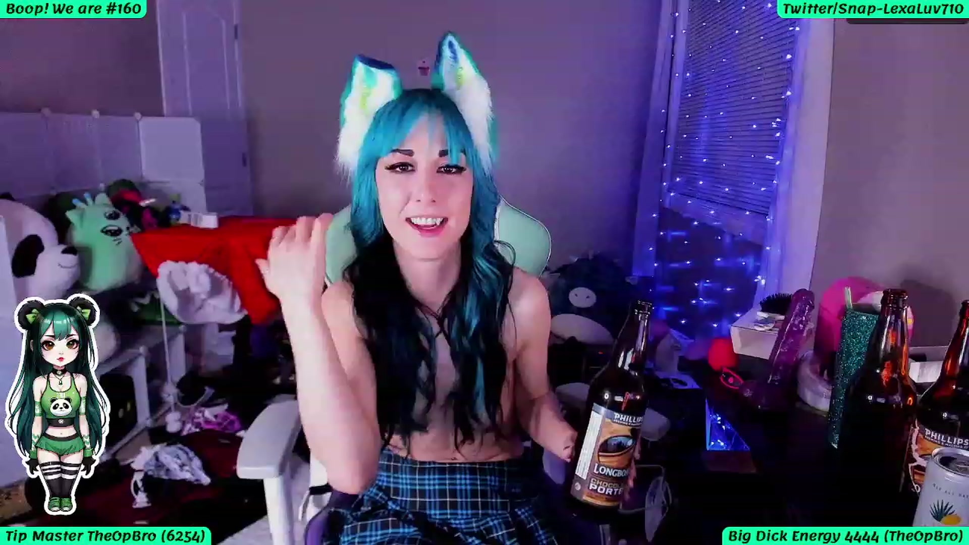 Gallery image thumbnail from LexaLuv's myfreecams stream on, 03/05/2024, 08:16 image 14 of 20