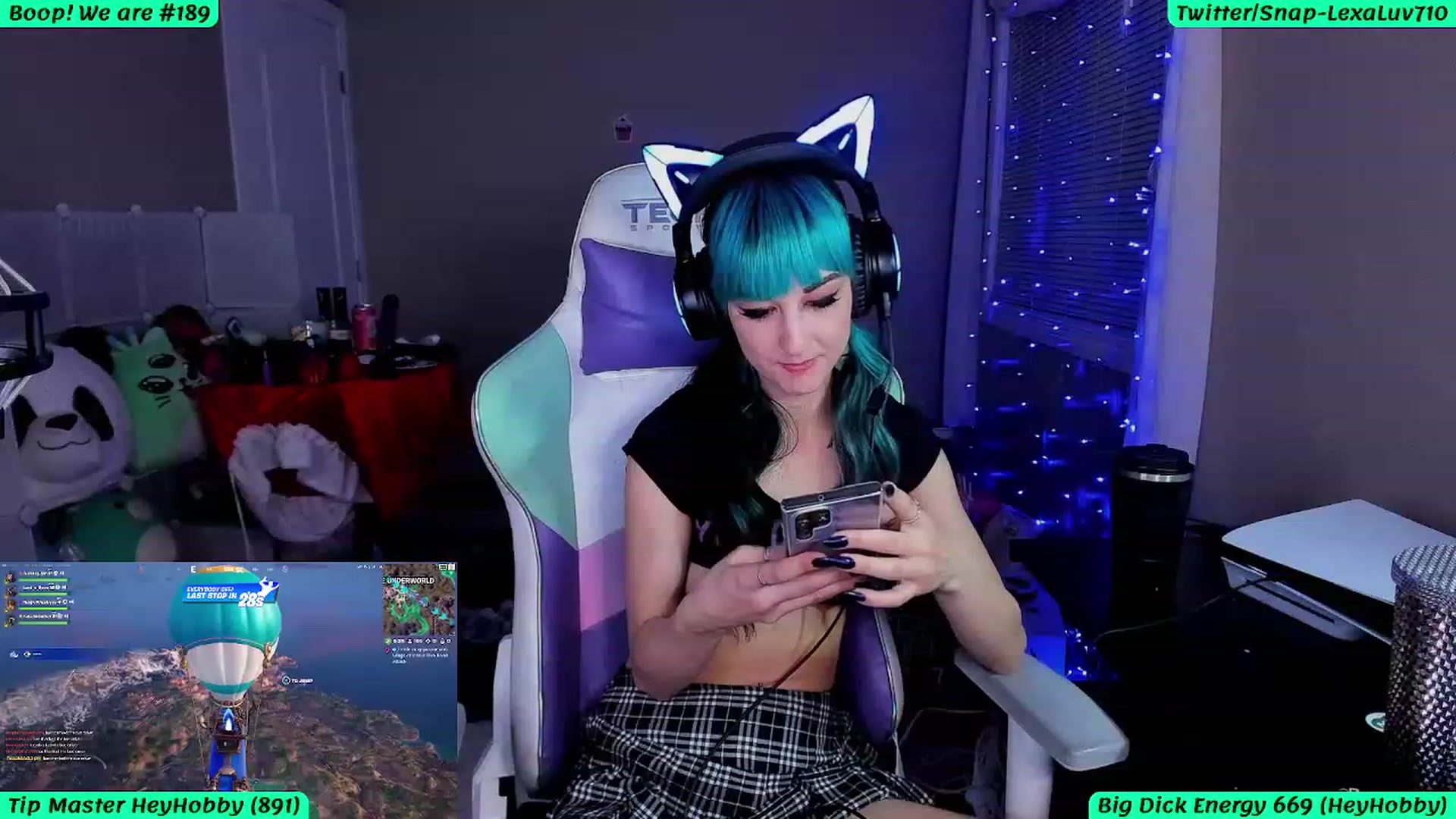 Gallery image thumbnail from LexaLuv's myfreecams stream on, 03/13/2024, 08:48 image 2 of 20