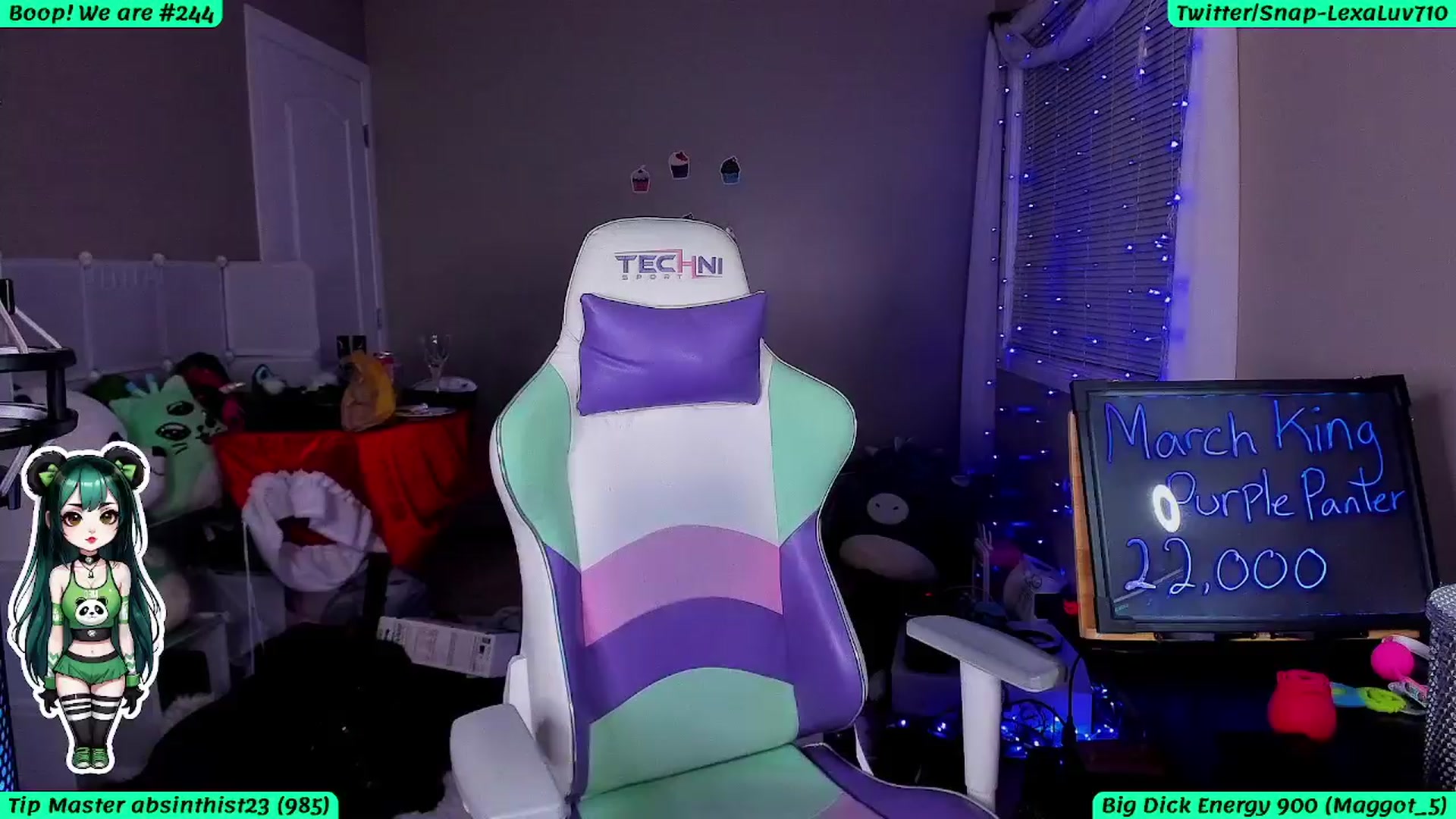 Gallery image thumbnail from LexaLuv's myfreecams stream on, 03/31/2024, 07:01 image 18 of 20